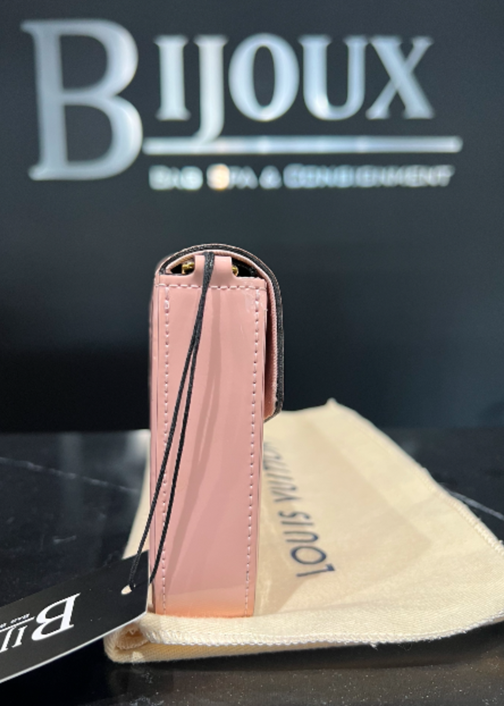 Louis Vuitton SOLD - Louis Vuitton Pochette Felicie Rose Patent