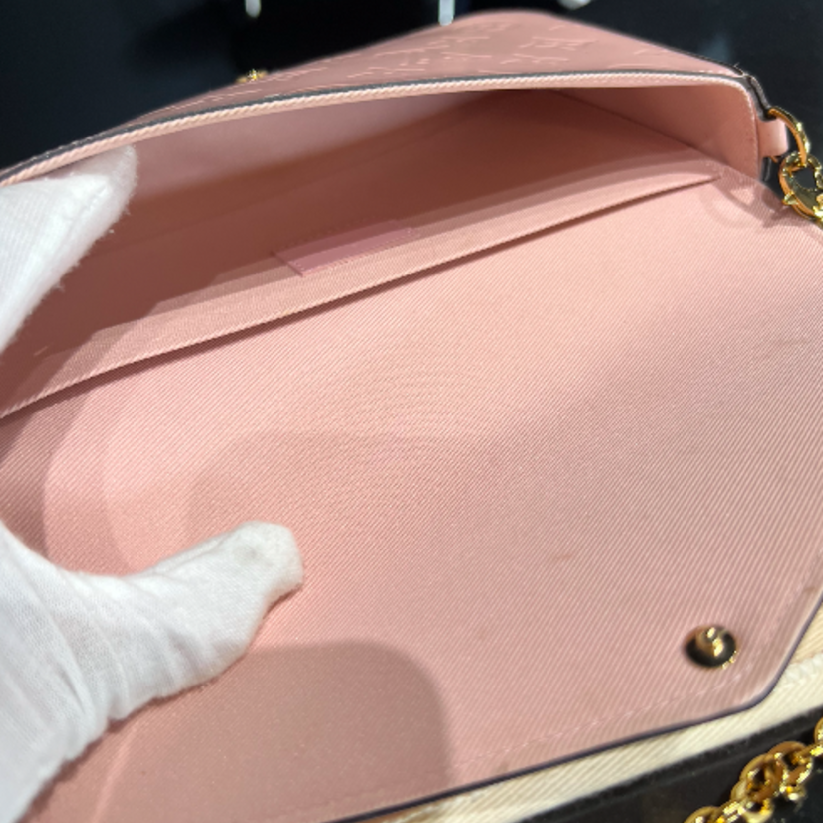 Louis Vuitton SOLD - Louis Vuitton Pochette Felicie Rose Patent