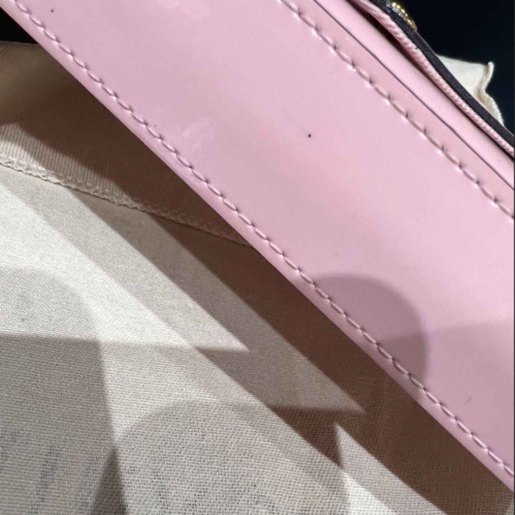 Louis Vuitton SOLD - Louis Vuitton Pochette Felicie Rose Patent