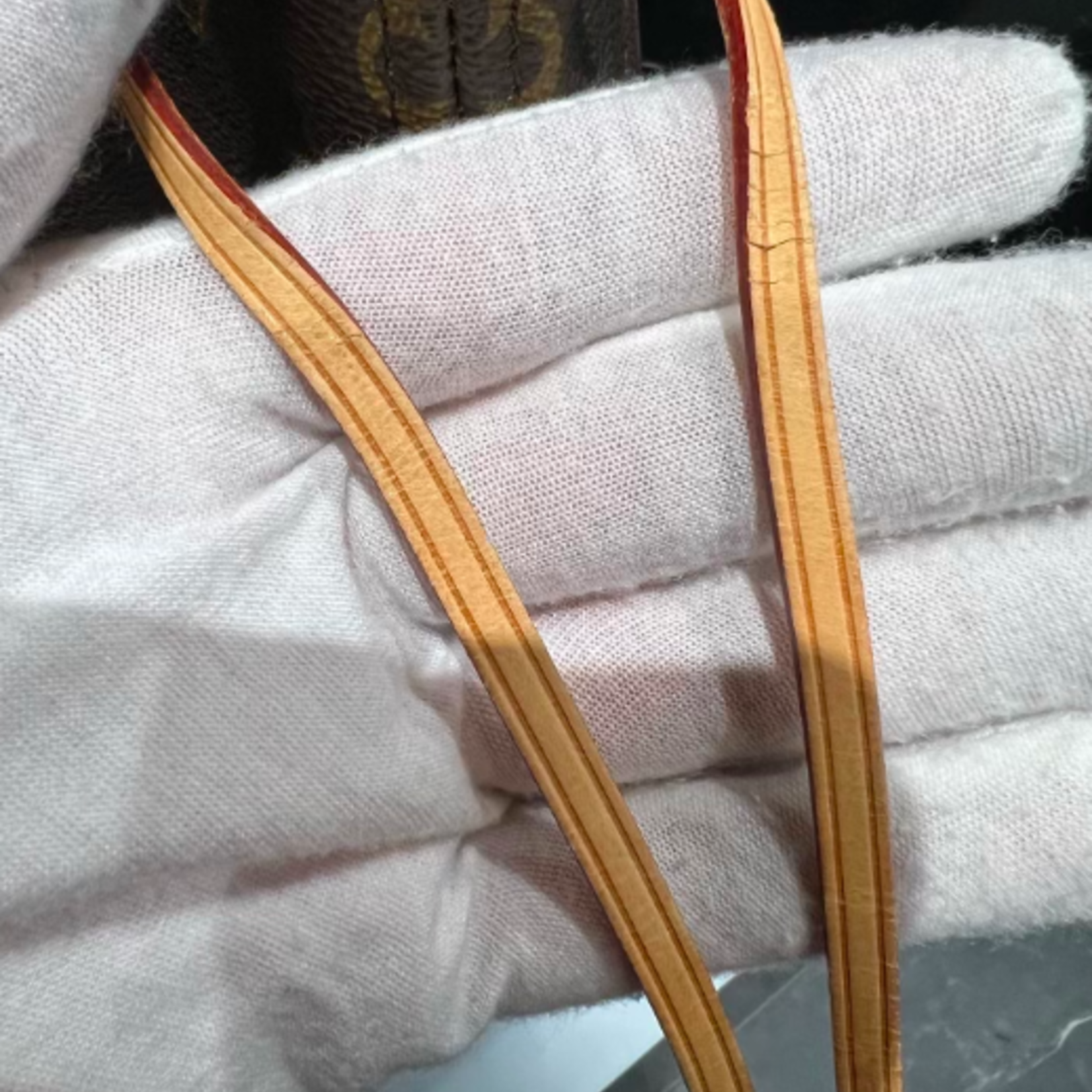 Louis Vuitton SOLD - Louis Vuitton Neverfull Monogram MM