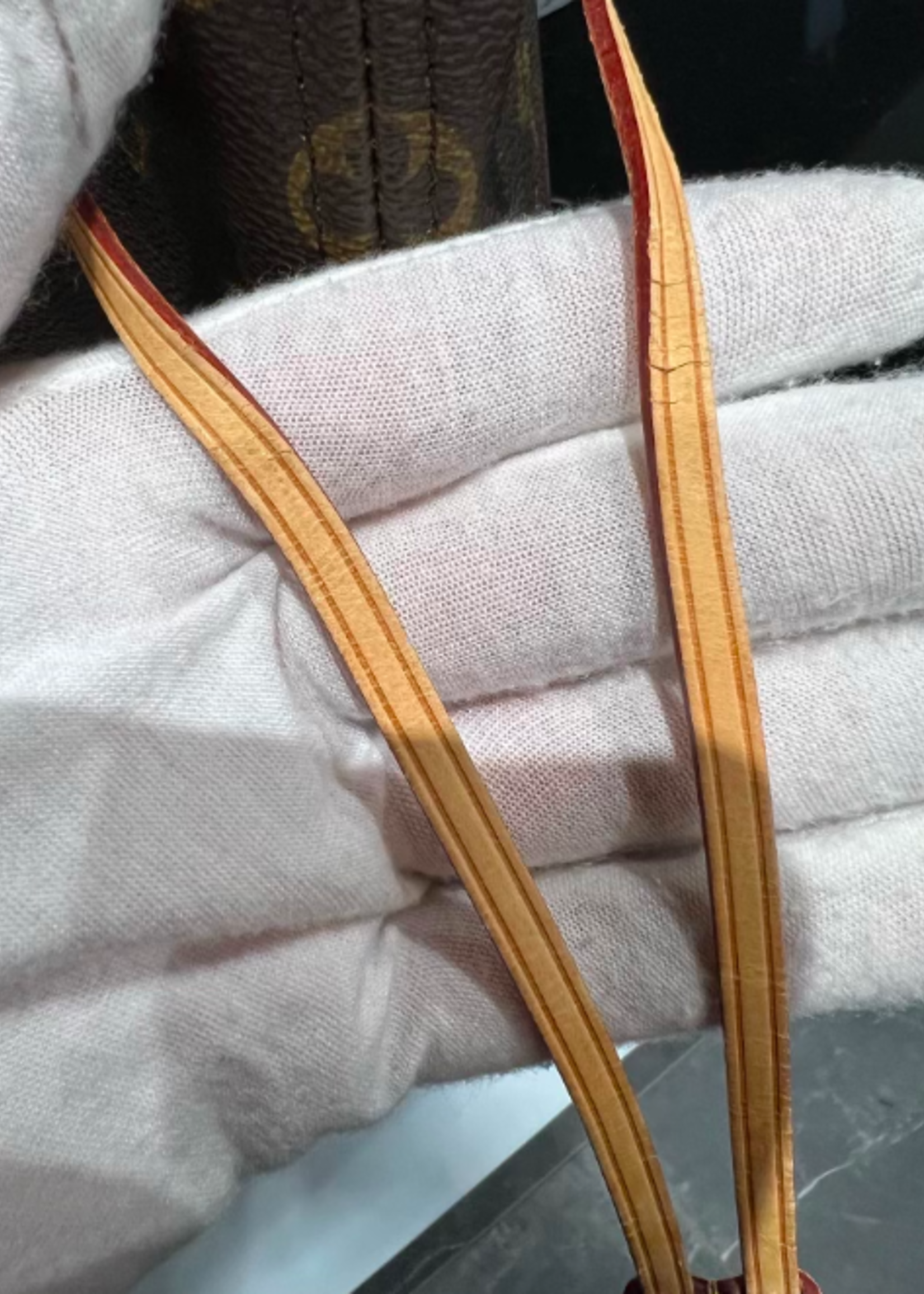 Louis Vuitton SOLD - Louis Vuitton Neverfull Monogram MM