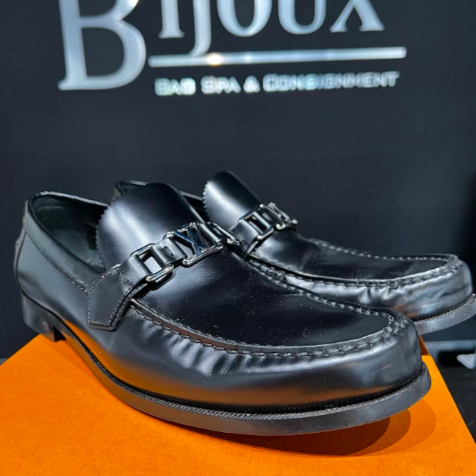 Louis Vuitton Louis Vuitton Major Loafer- 10.5