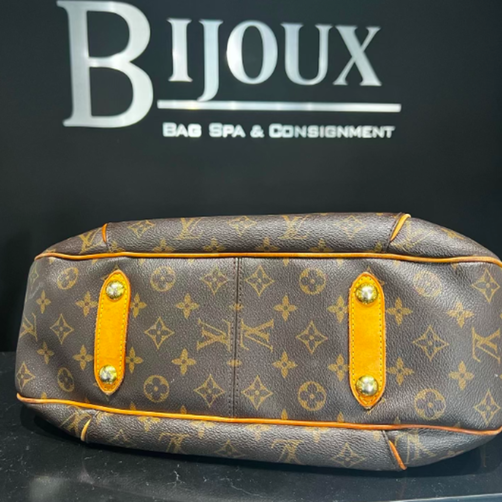 Louis Vuitton SOLD - Louis Vuitton Galleria Monogram