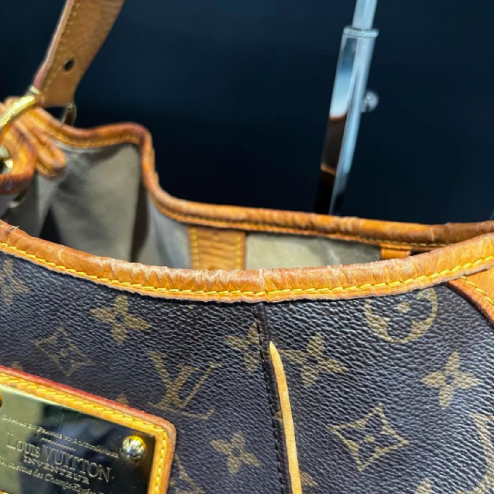 Louis Vuitton SOLD - Louis Vuitton Galleria Monogram