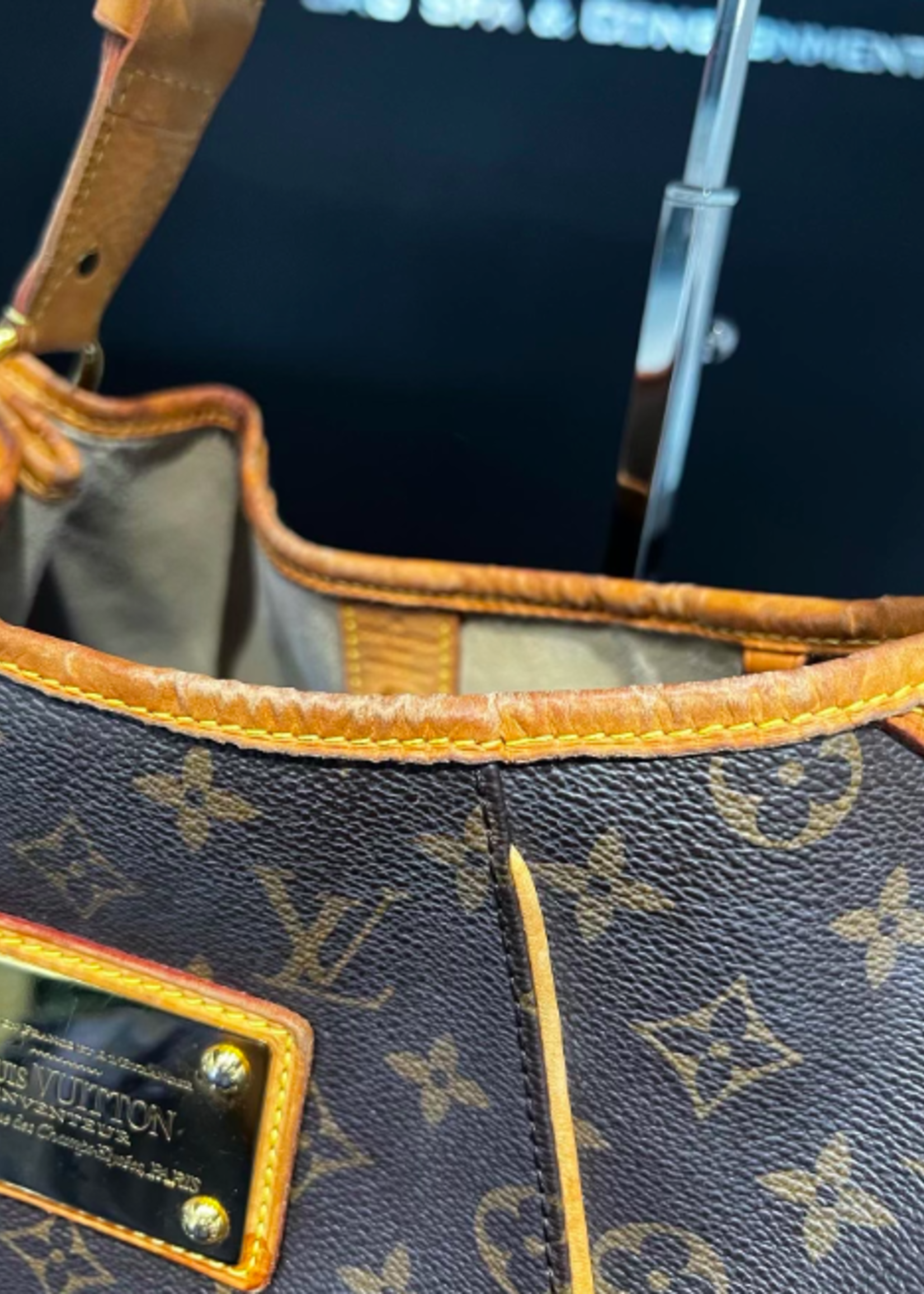 Louis Vuitton SOLD - Louis Vuitton Galleria Monogram