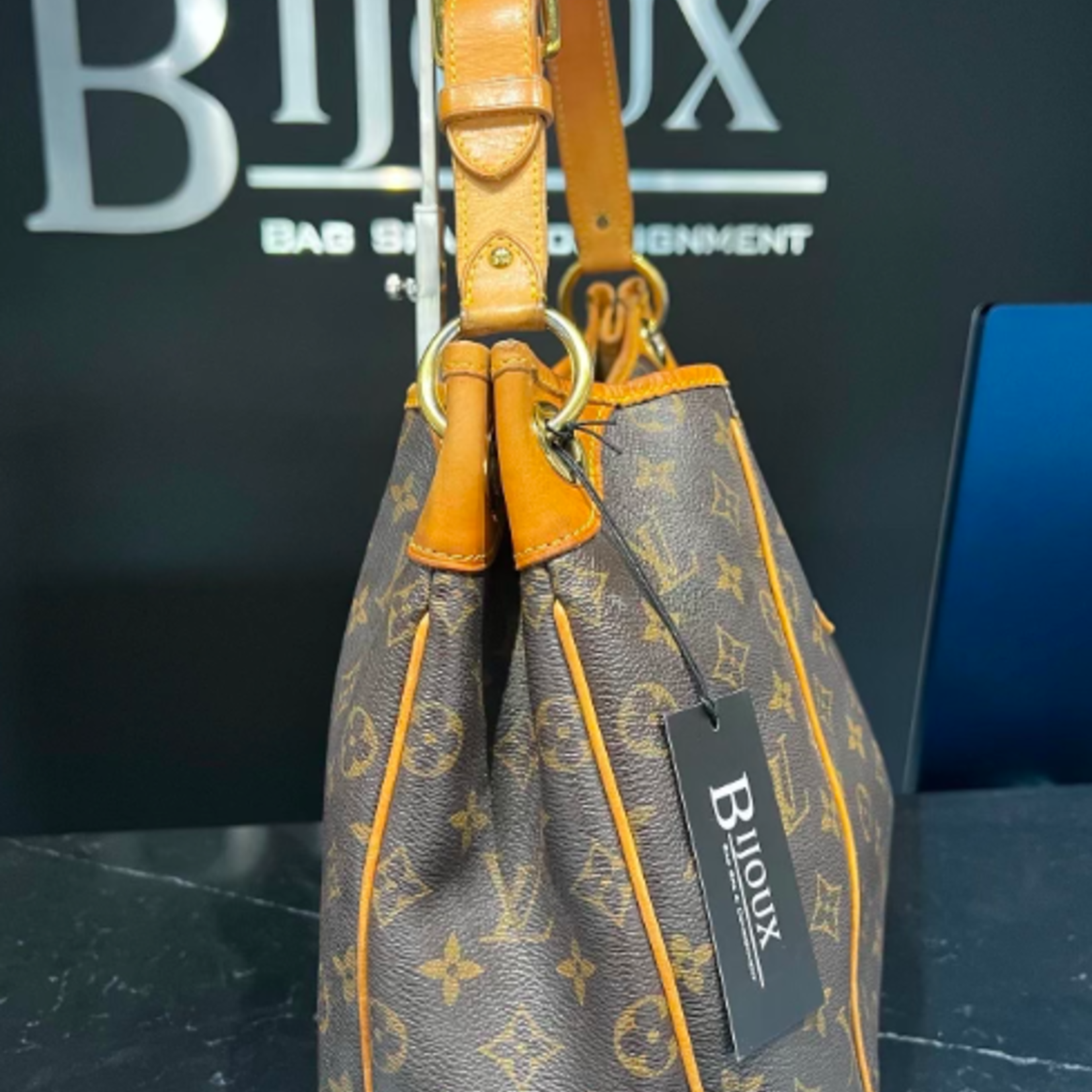 Louis Vuitton SOLD - Louis Vuitton Galleria Monogram