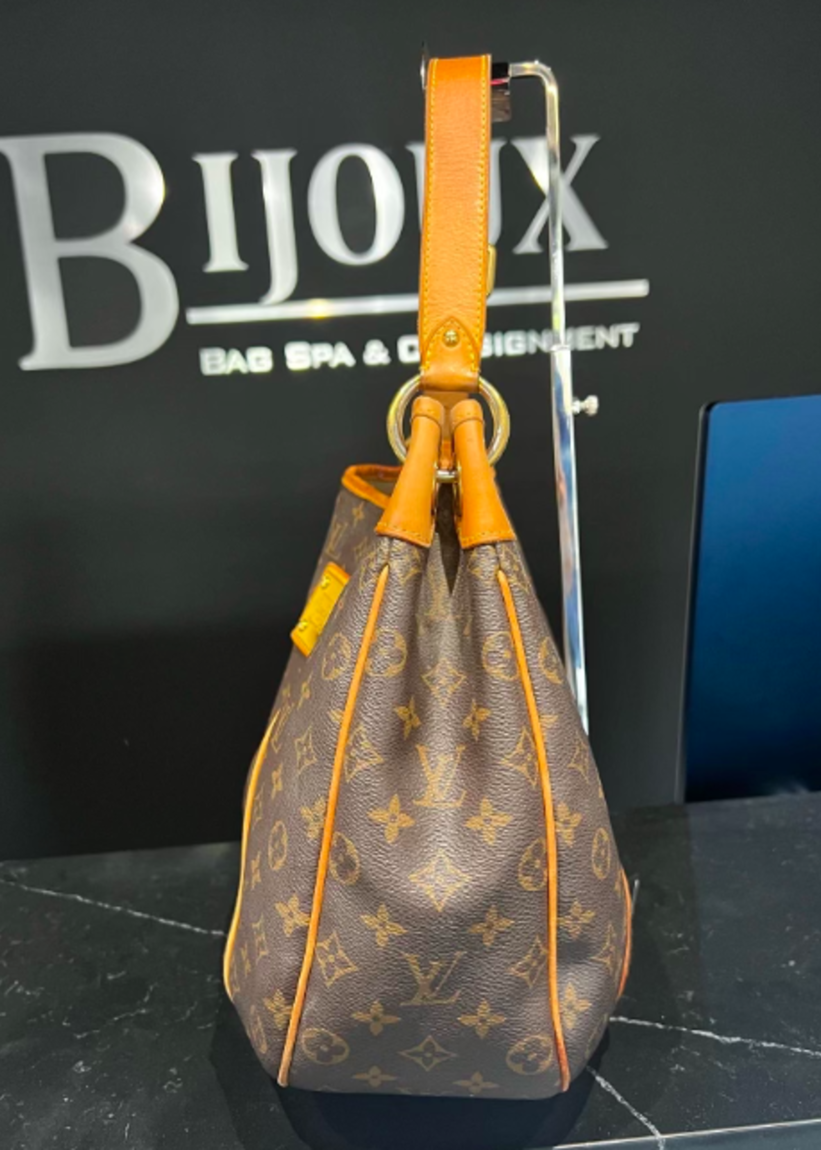 Louis Vuitton SOLD - Louis Vuitton Galleria Monogram