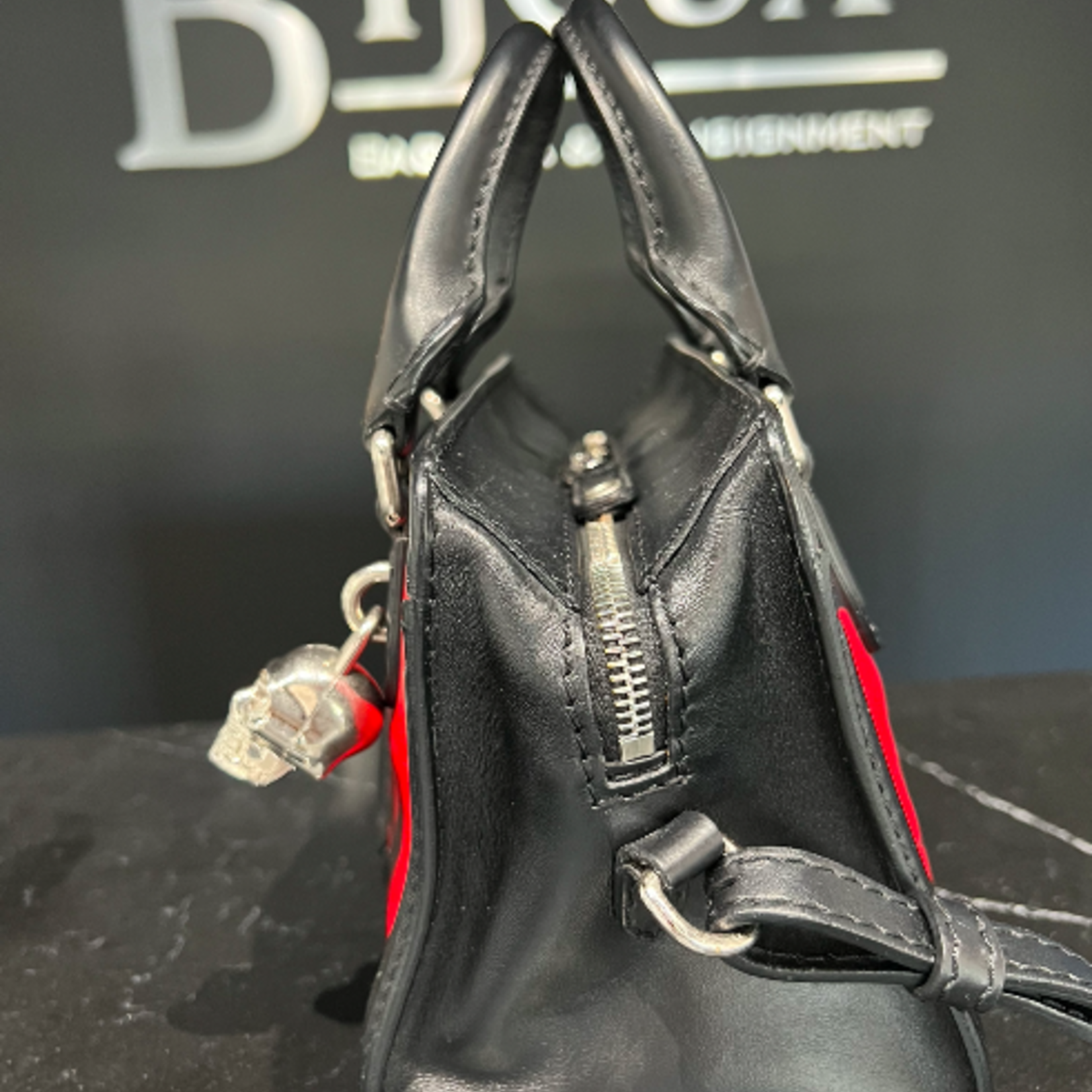 Alexander McQueen SOLD - Alexander McQueen Small Skull Purse
