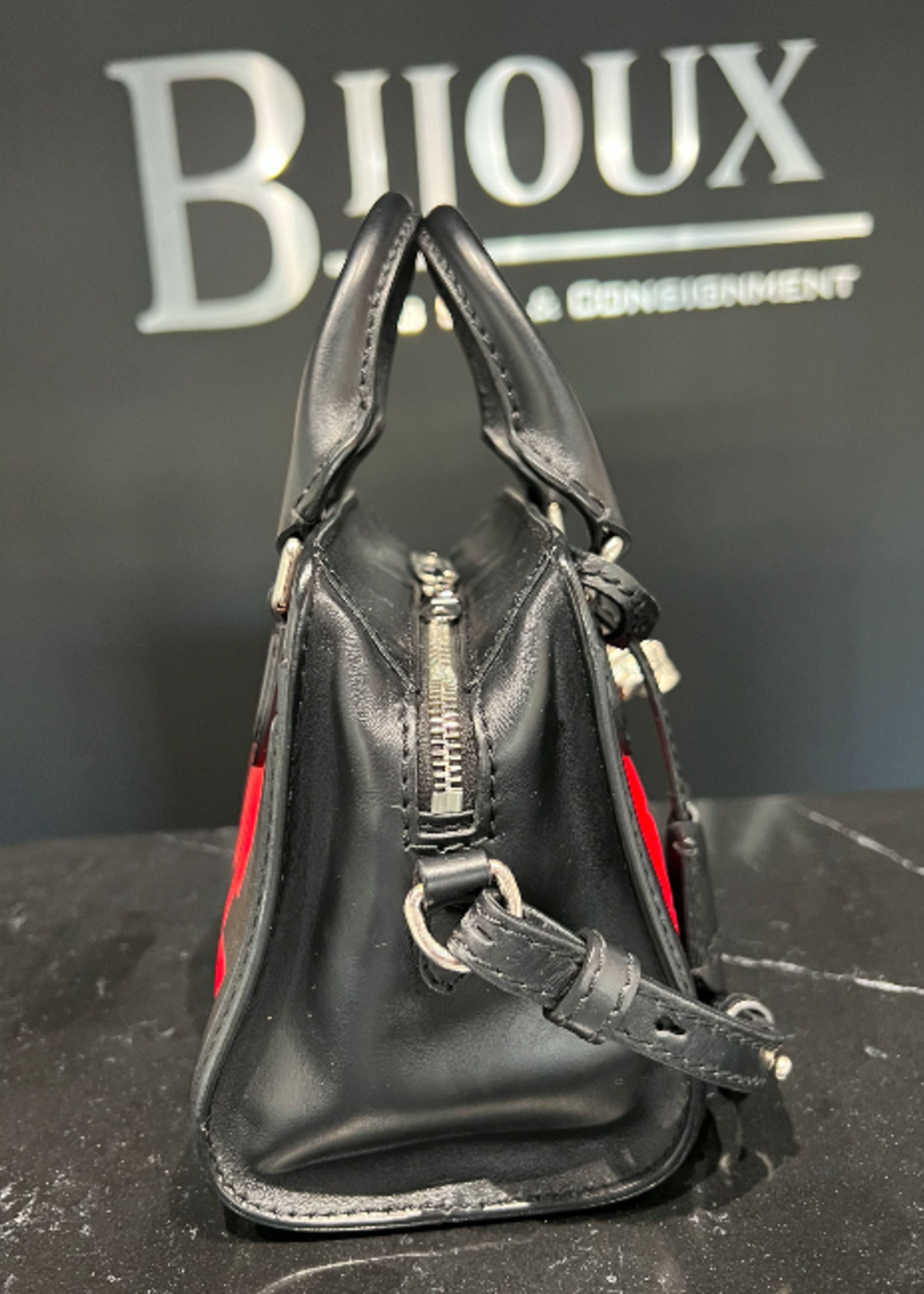 Alexander McQueen SOLD - Alexander McQueen Small Skull Purse