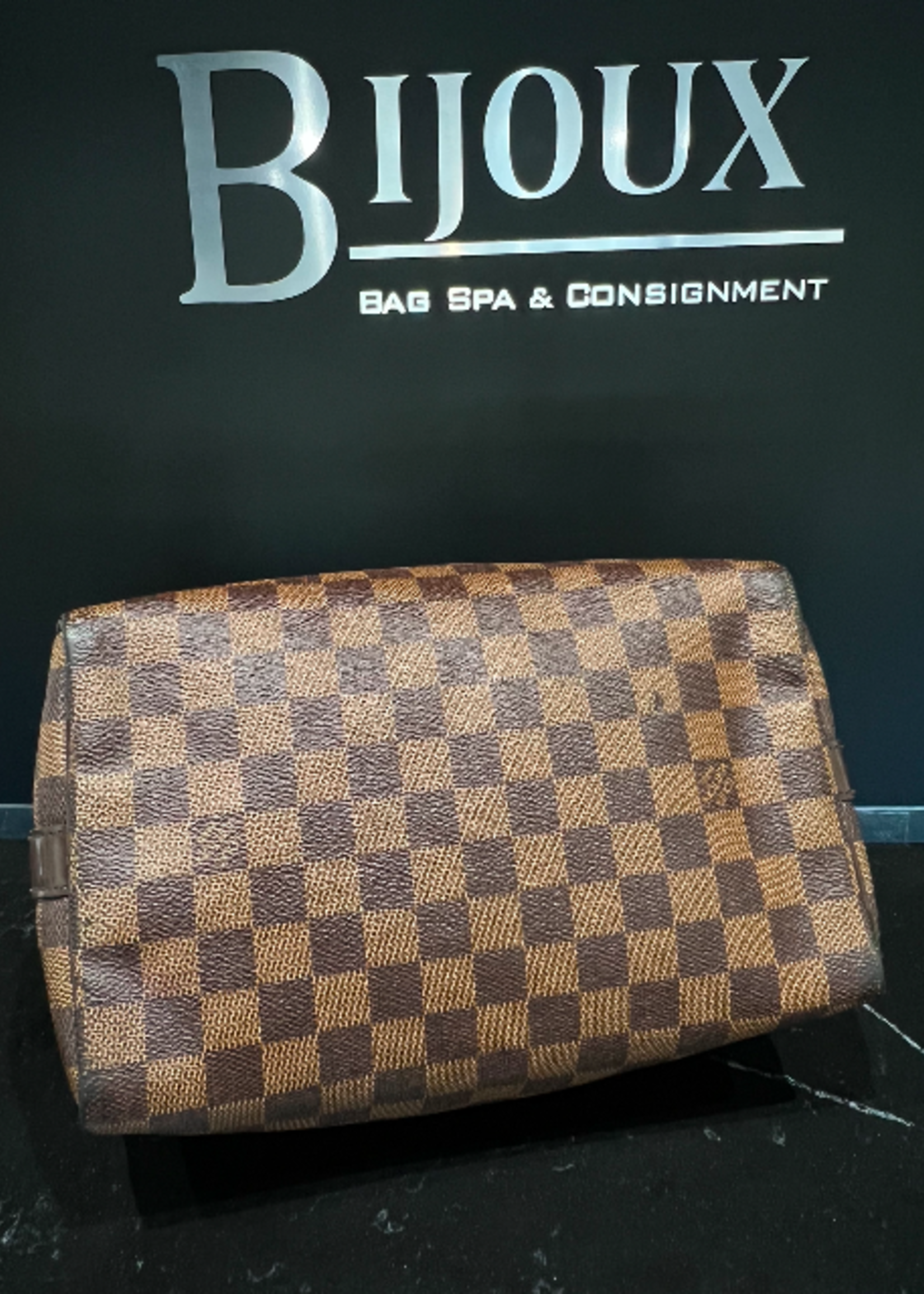 Louis Vuitton SOLD - Speedy 25 Monogram Bandouliere