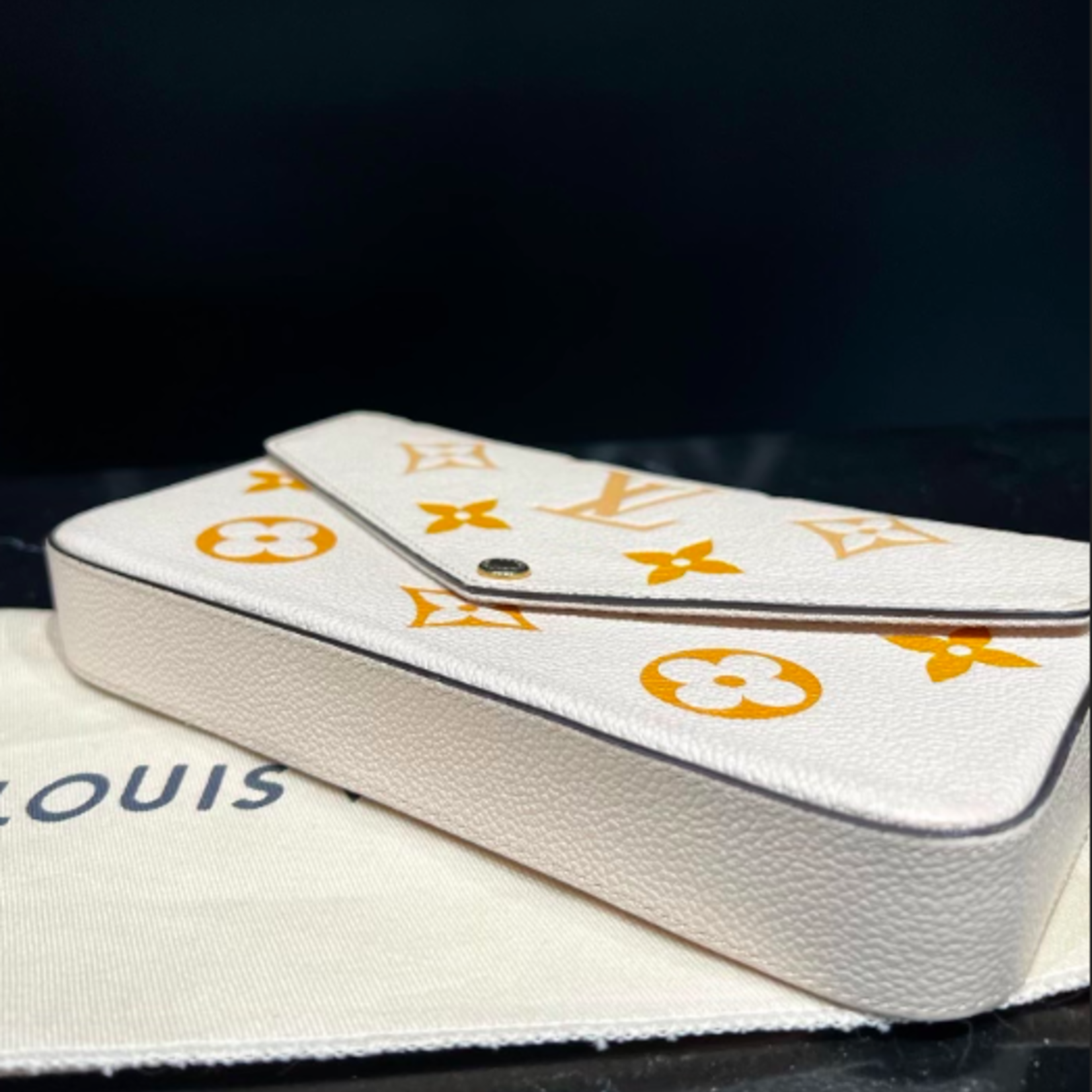 Louis Vuitton SOLD - Louis Vuitton Pochette Felicie- Orange/Beige