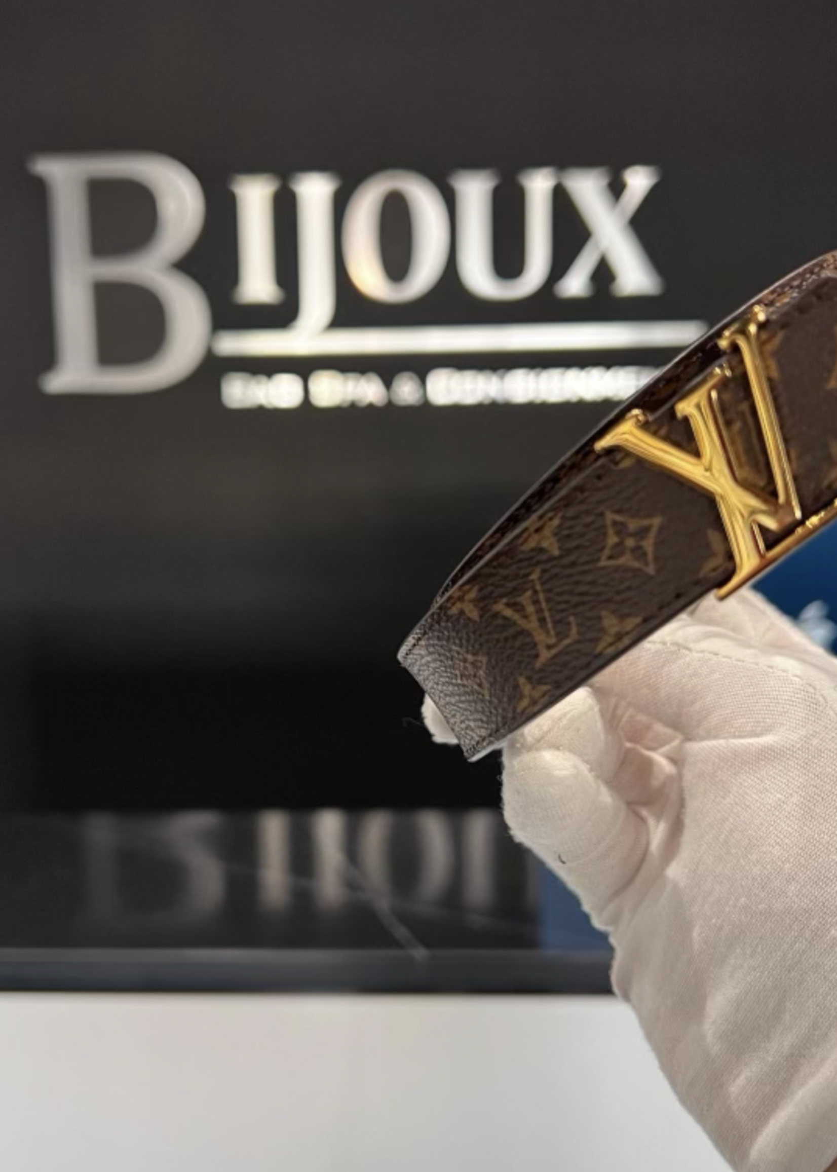 Louis Vuitton SOLD - Louis Vuitton Mini 25 Belt