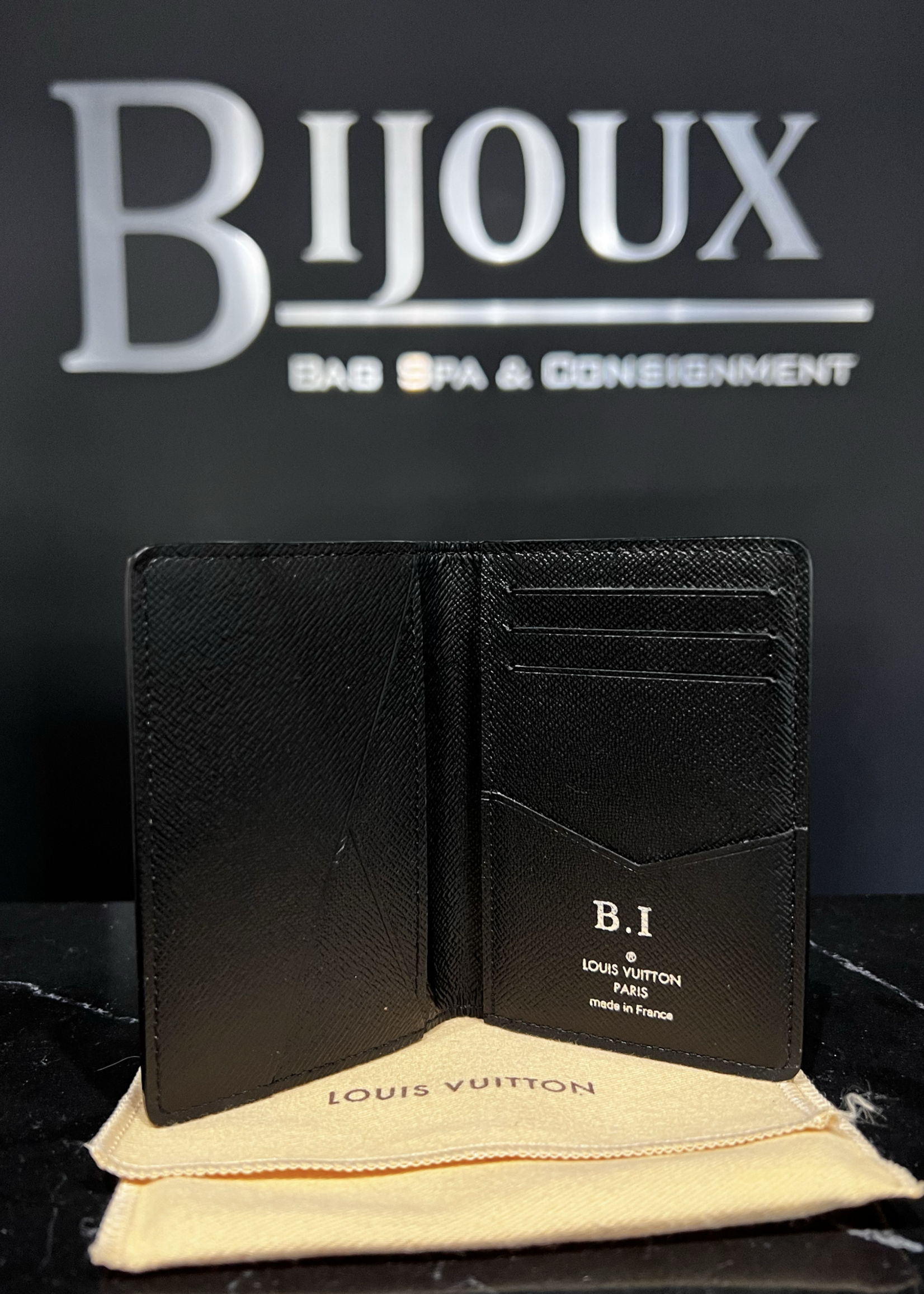 Louis Vuitton SOLD - Louis Vuitton League Damier Graphite Pocket Organizer