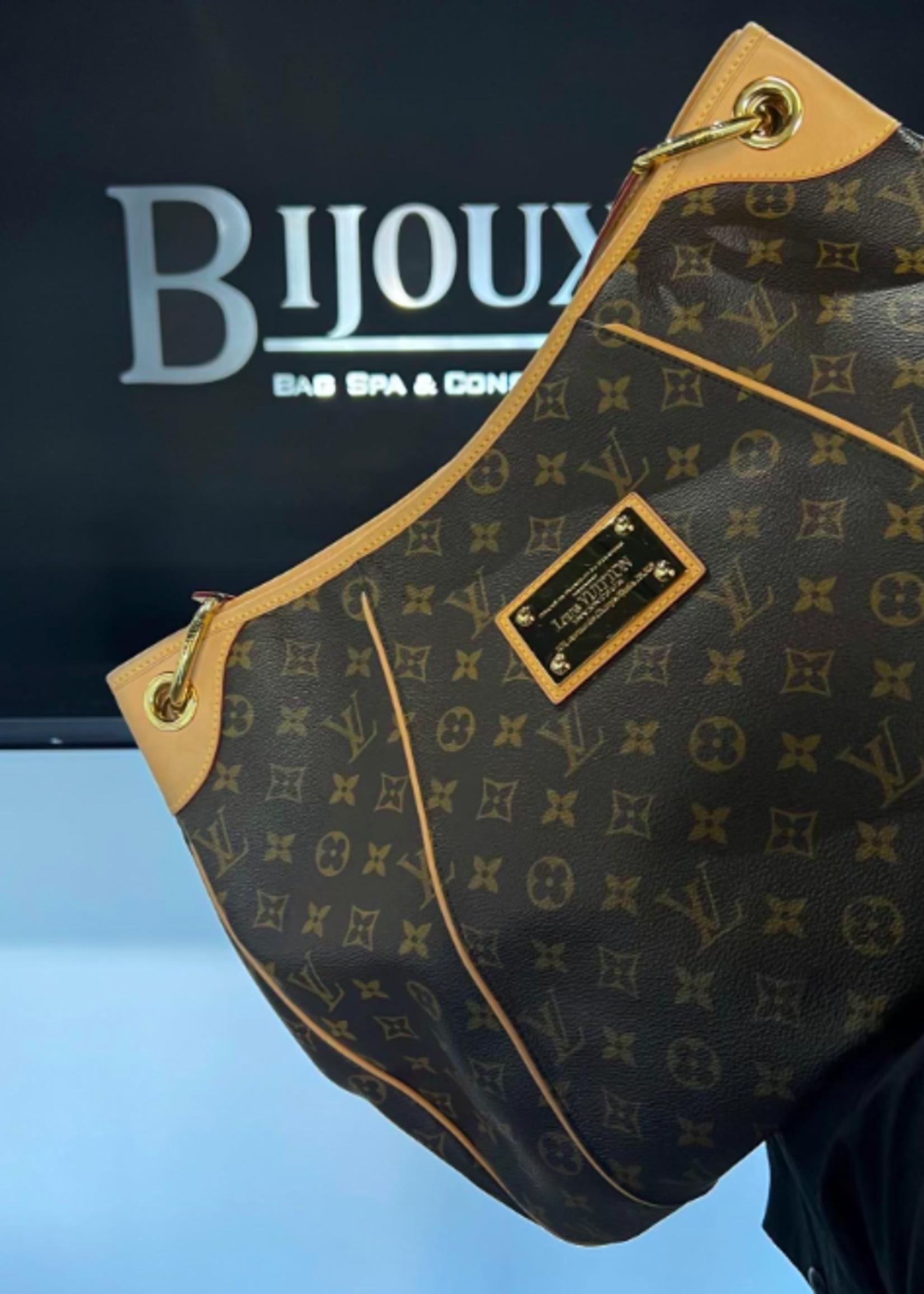 Louis Vuitton SOLD - Louis Vuitton Galliera Monogram GM