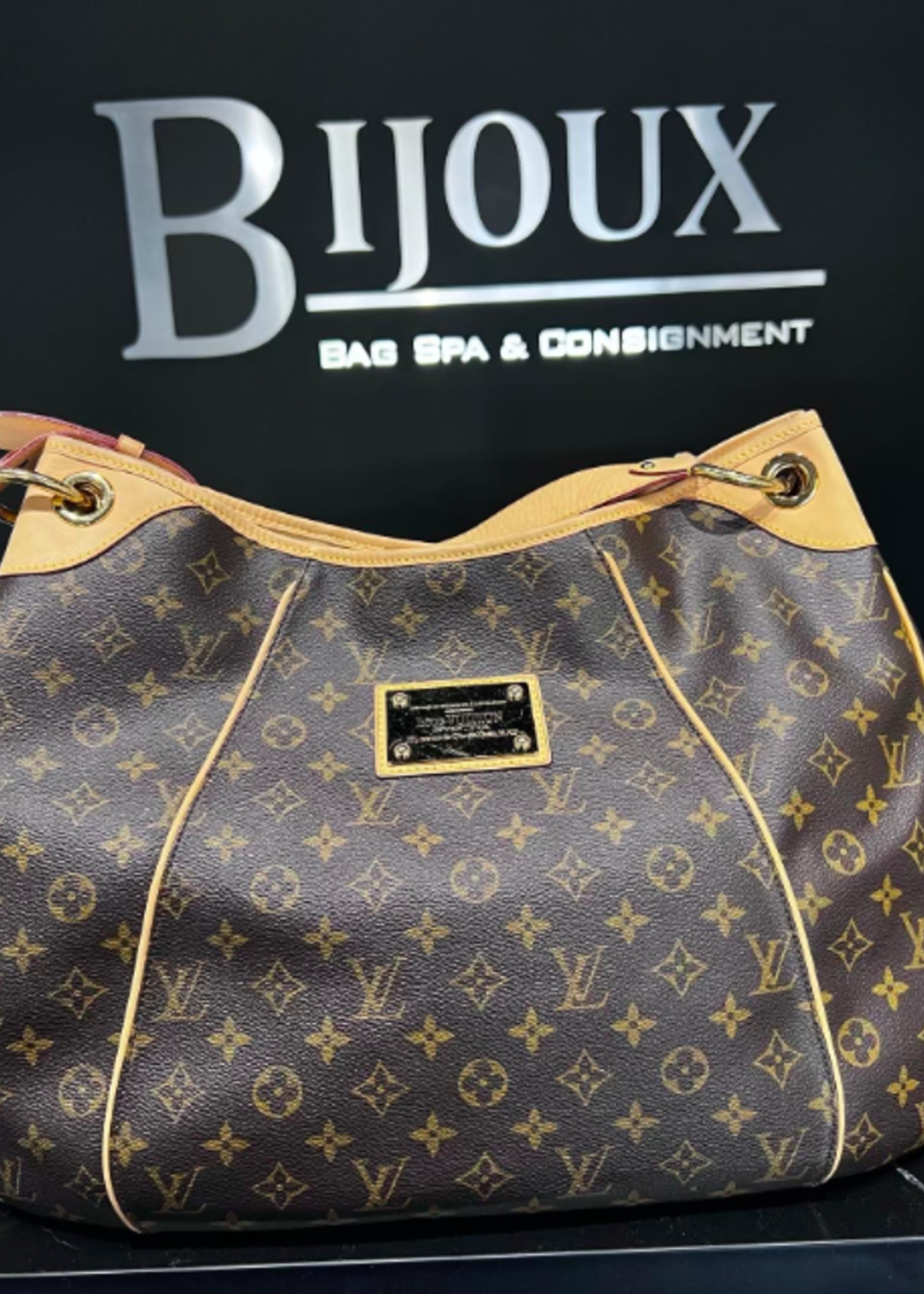 Louis Vuitton SOLD - Louis Vuitton Galliera Monogram GM