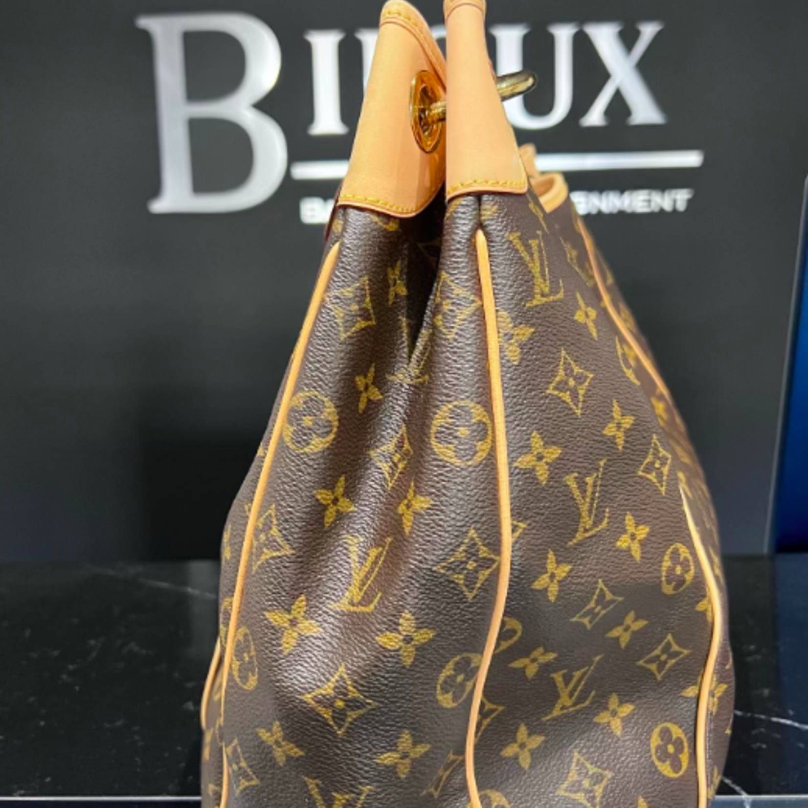 Louis Vuitton SOLD - Louis Vuitton Galliera Monogram GM