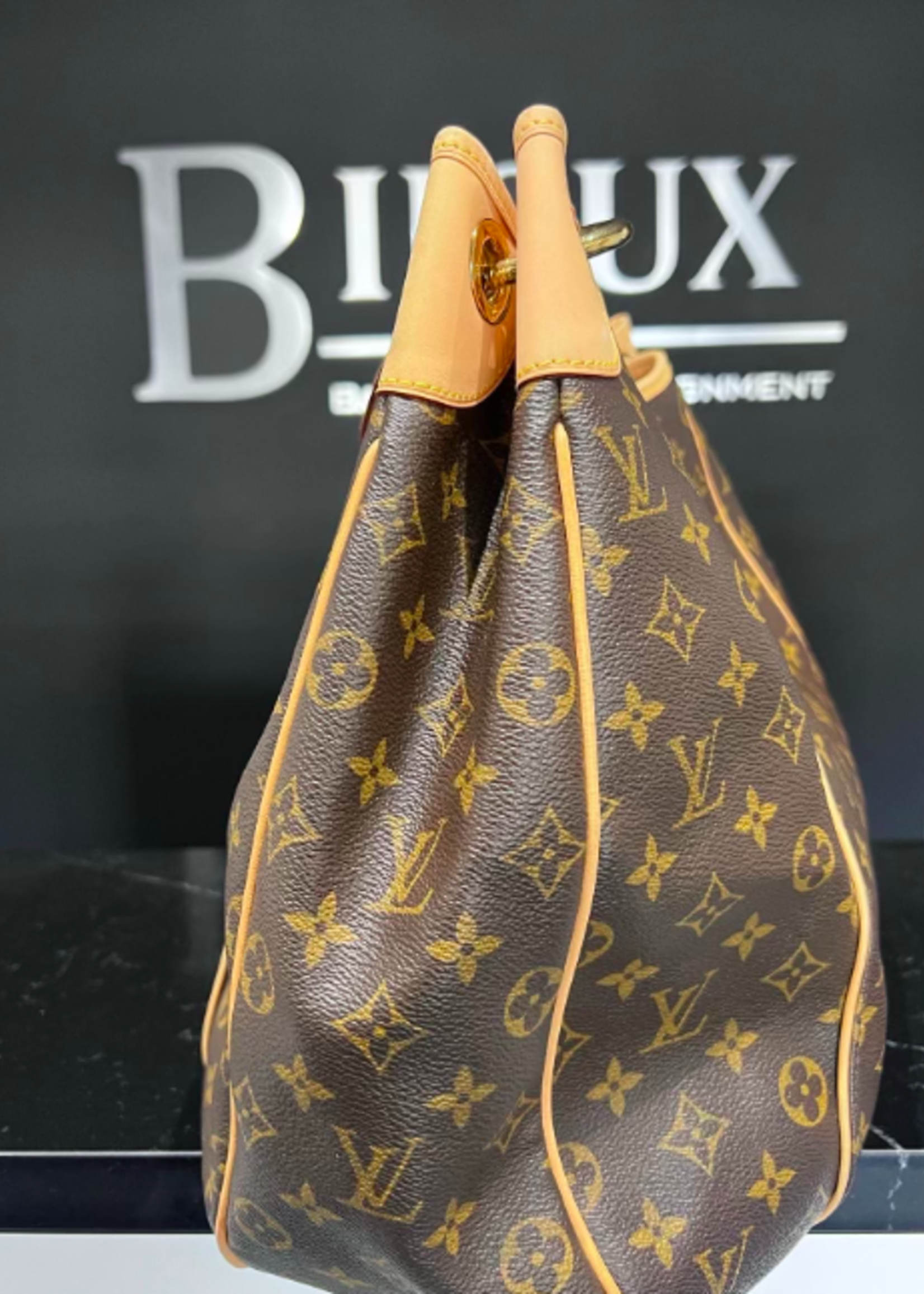 Louis Vuitton SOLD - Louis Vuitton Galliera Monogram GM