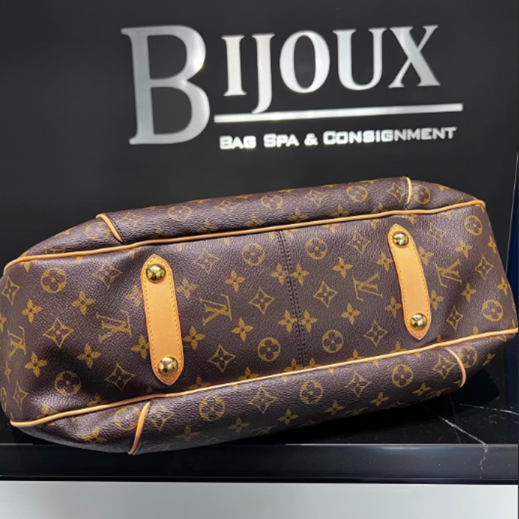 Louis Vuitton SOLD - Louis Vuitton Galliera Monogram GM