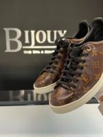 Louis Vuitton SOLD - Louis Vuitton Frontrow Sneakers Size - 40