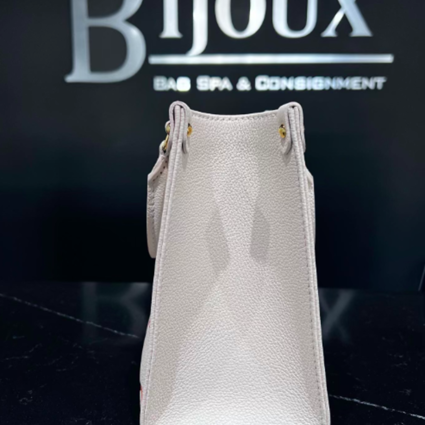 Louis Vuitton SOLD - Louis Vuitton On the Go PM