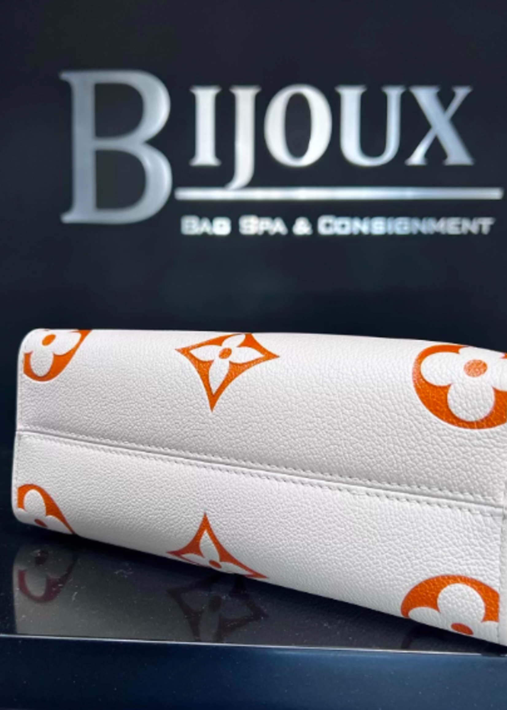 Louis Vuitton SOLD - Louis Vuitton On the Go PM