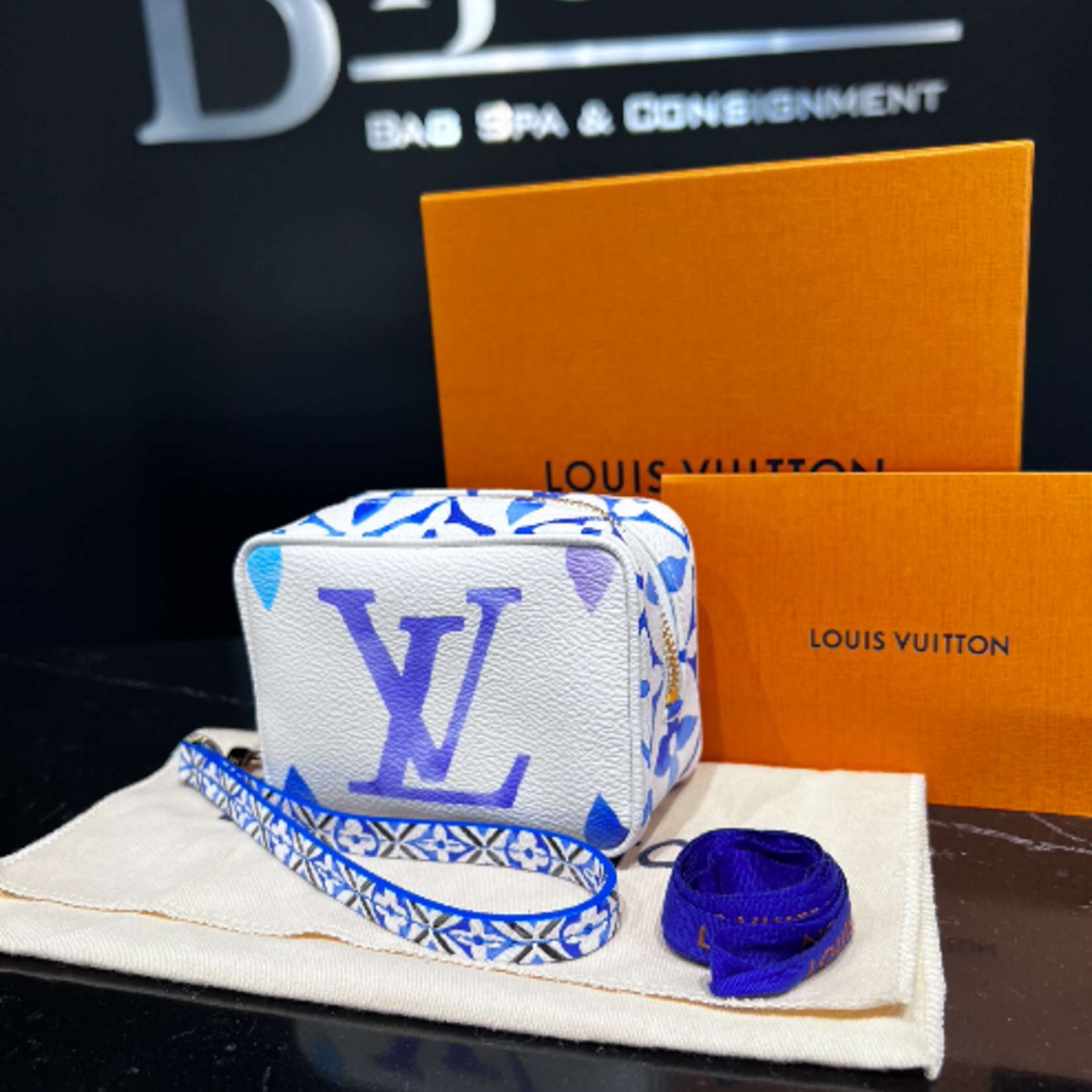 Louis Vuitton SOLD - Louis Vuitton Wapity Case