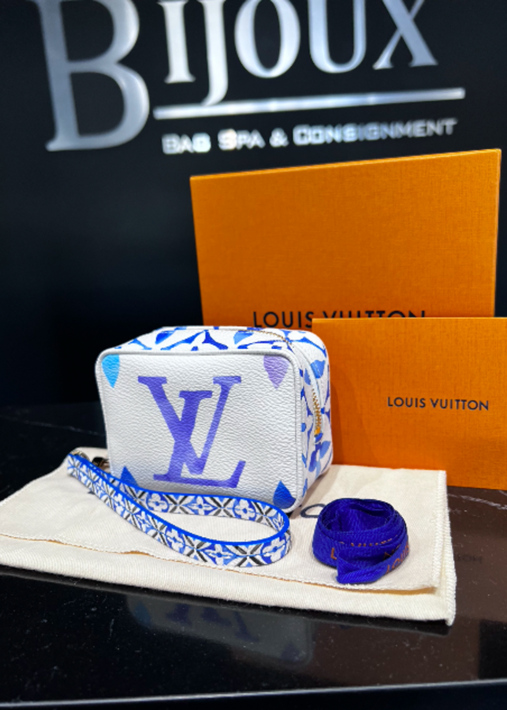 Louis Vuitton SOLD - Louis Vuitton Wapity Case