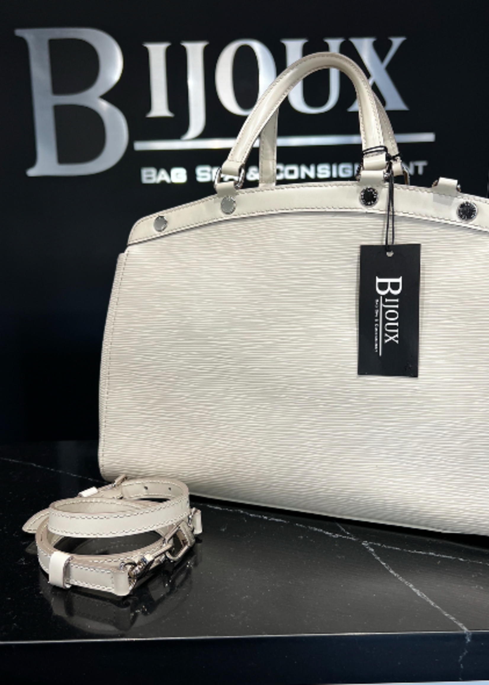 Louis Vuitton SOLD - Louis Vuitton Brea MM Epi White