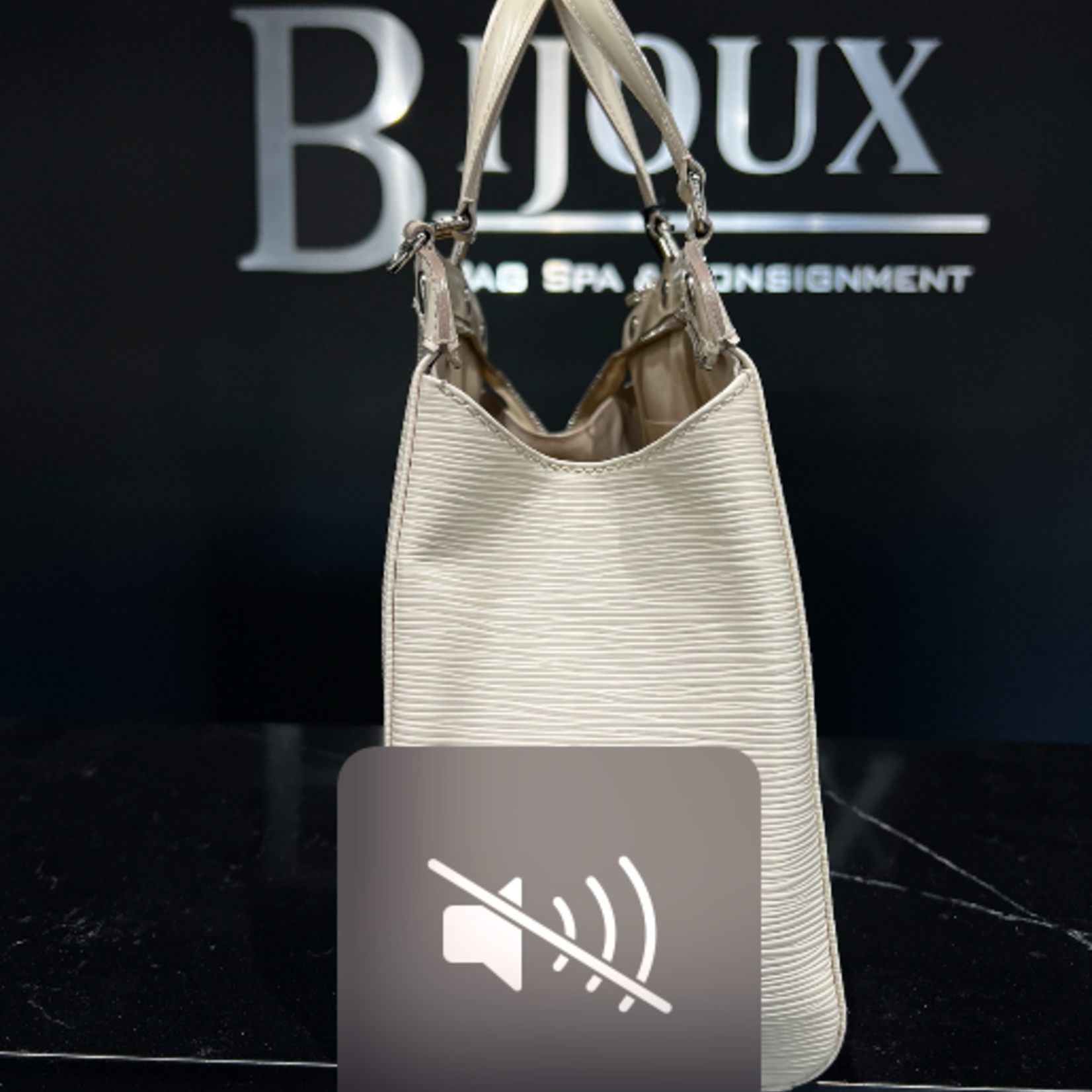 Louis Vuitton SOLD - Louis Vuitton Brea MM Epi White