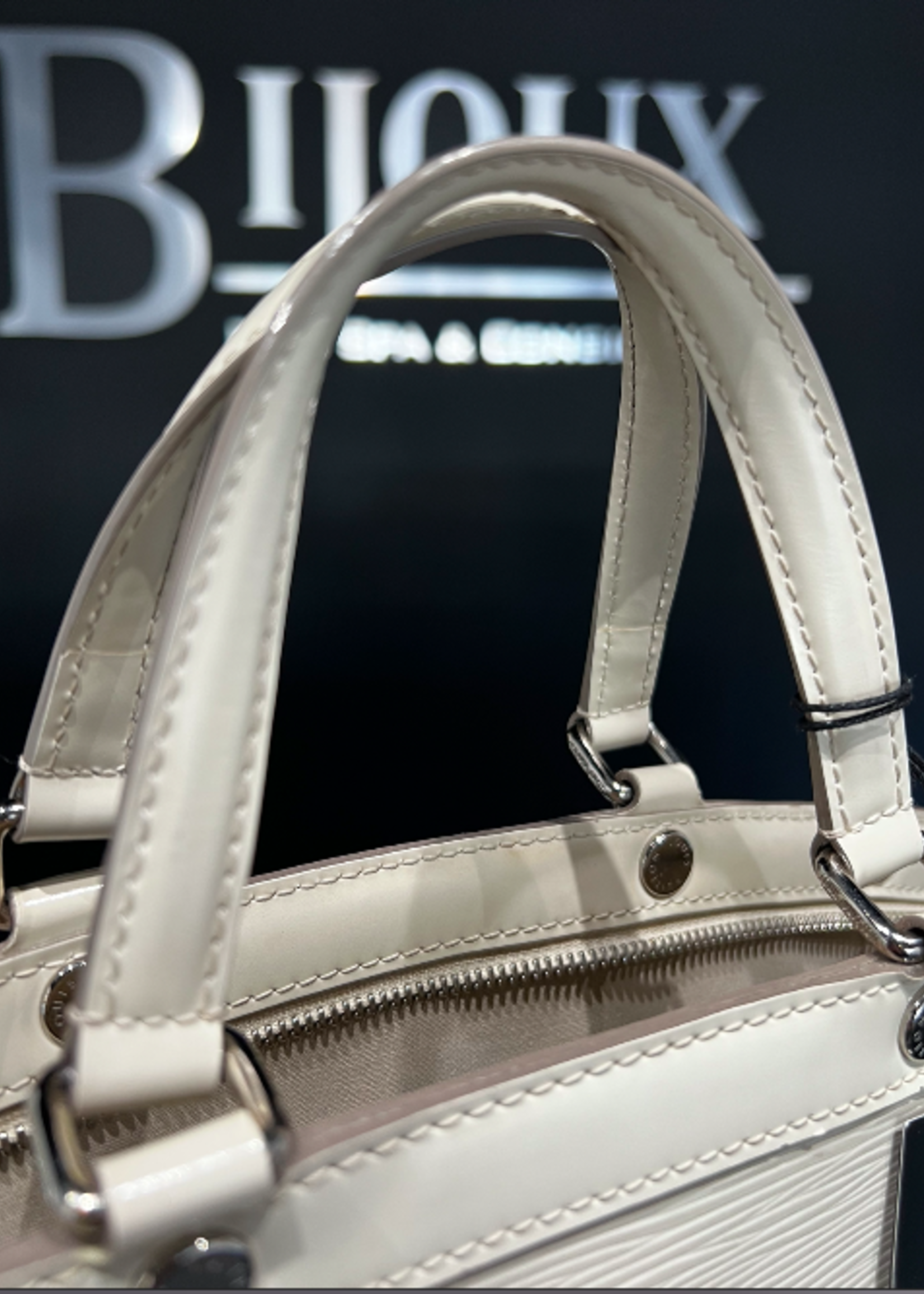 Louis Vuitton SOLD - Louis Vuitton Brea MM Epi White