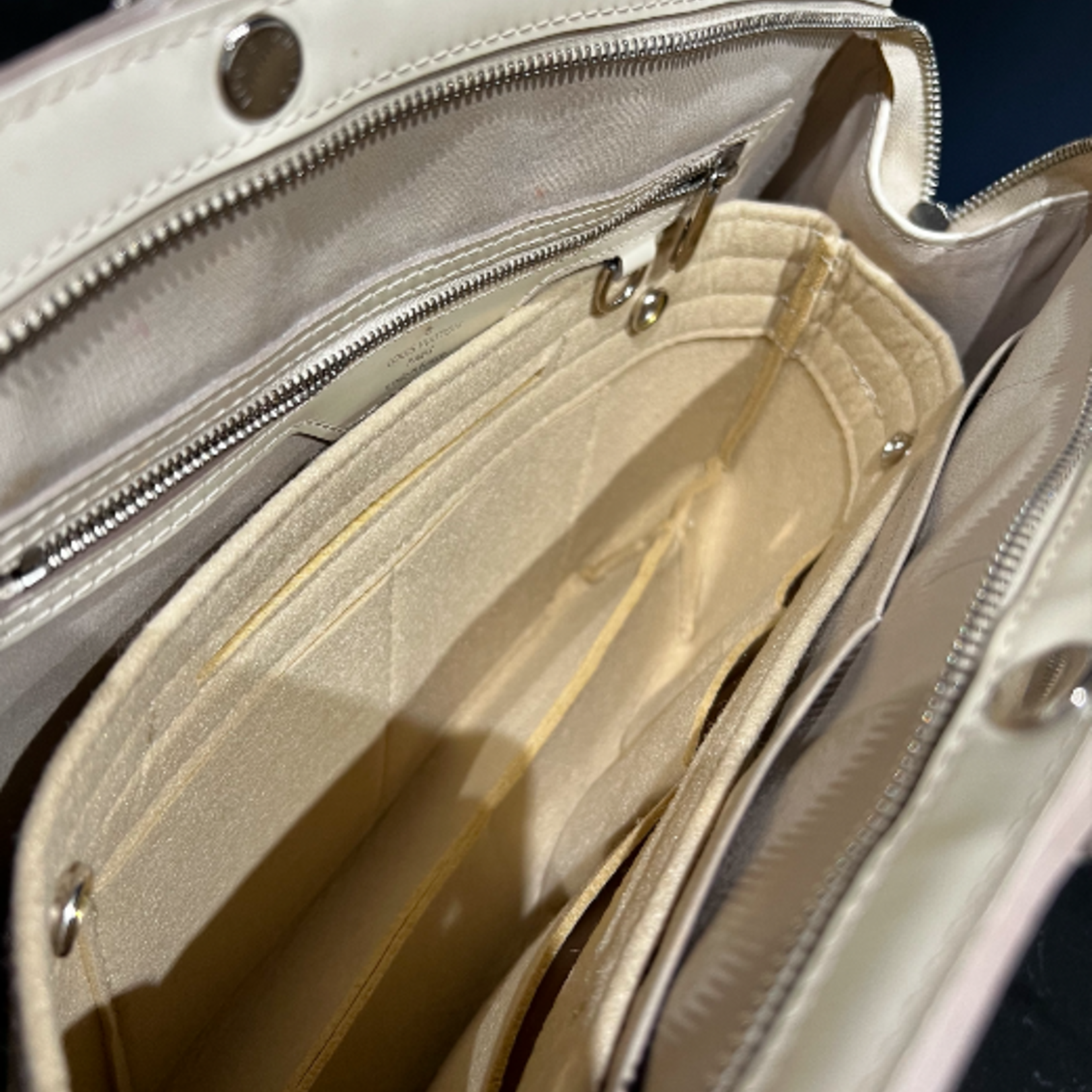 Louis Vuitton SOLD - Louis Vuitton Brea MM Epi White