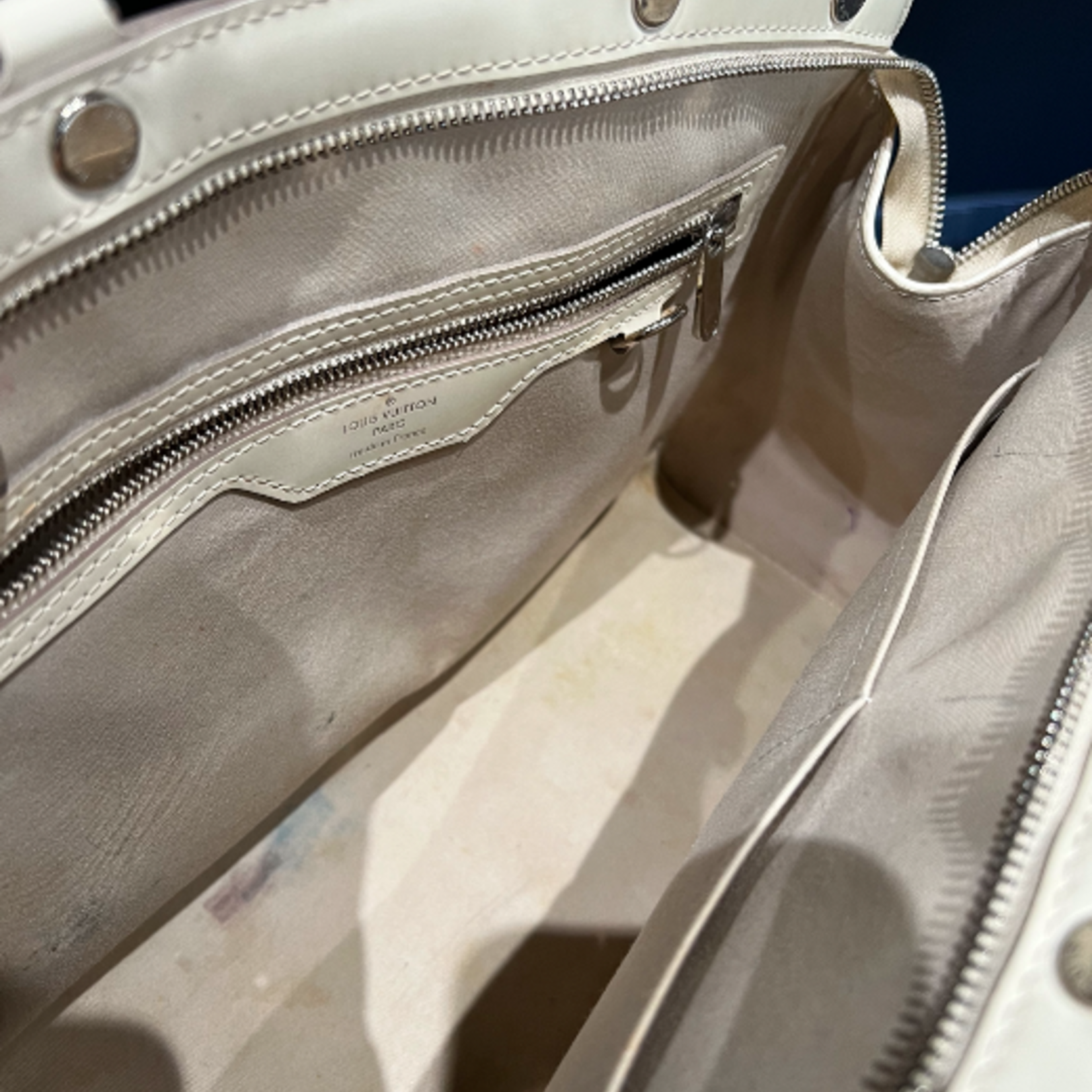 Louis Vuitton SOLD - Louis Vuitton Brea MM Epi White