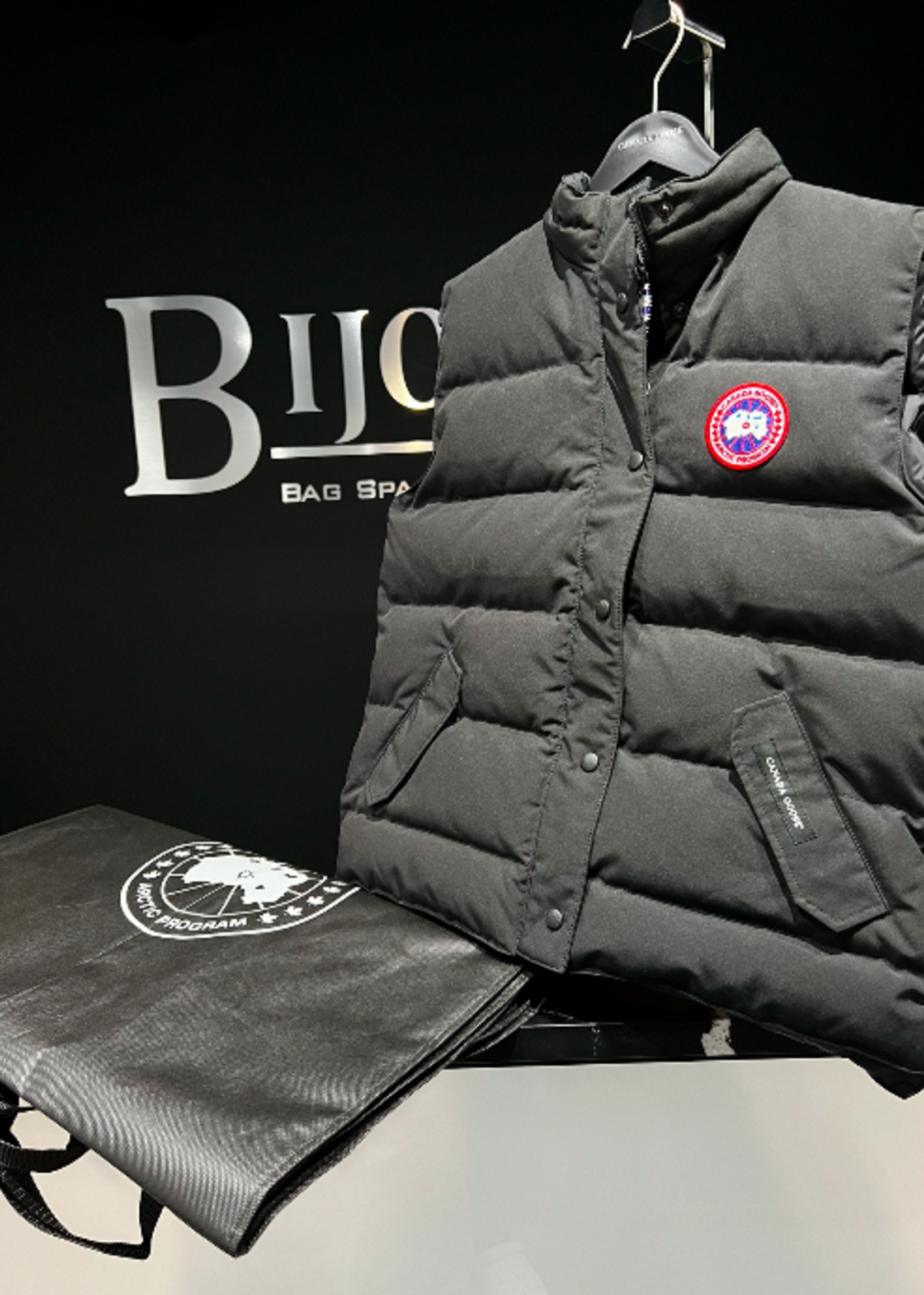 SOLD - Canada Goose Vest Size - XL