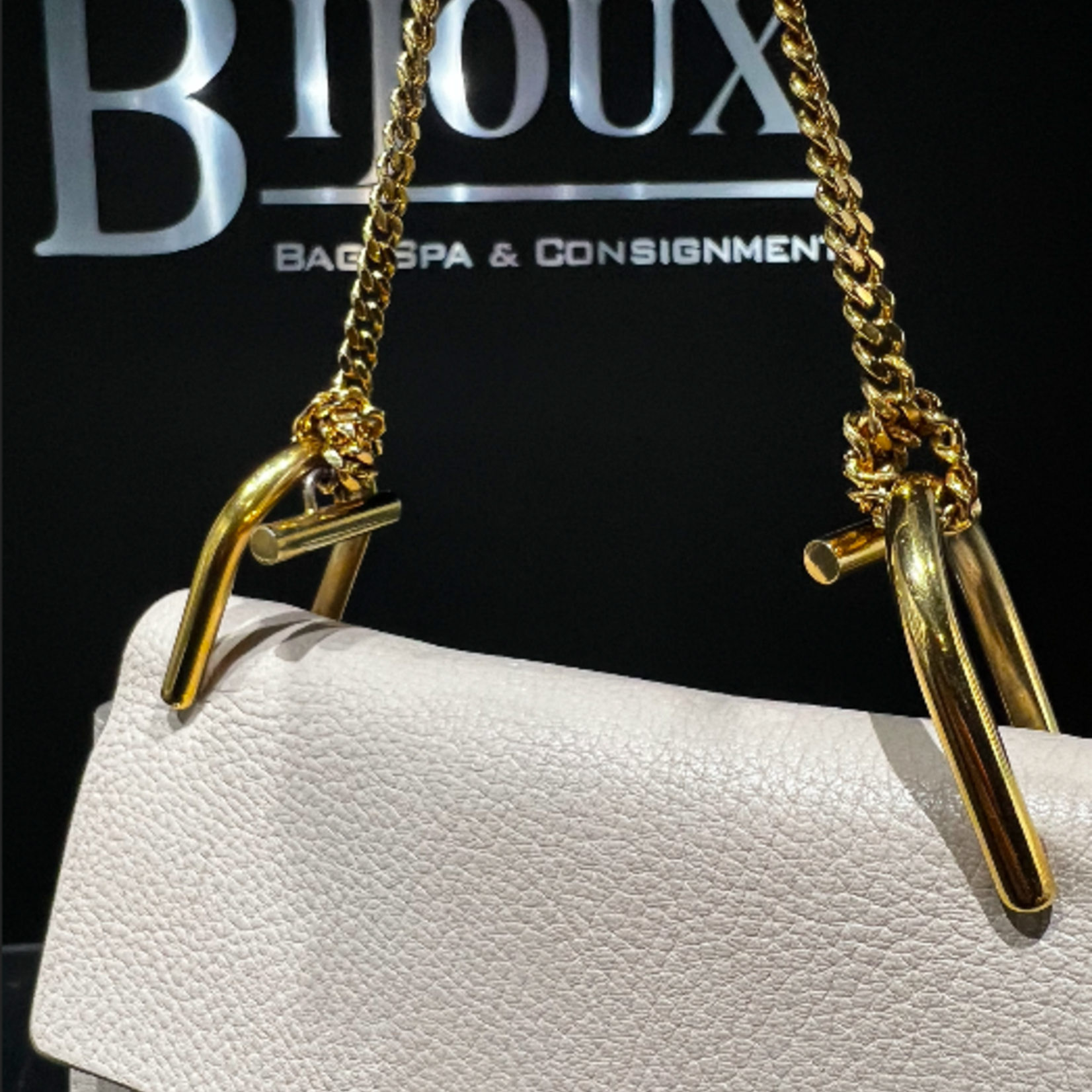 chloe drew chain bag