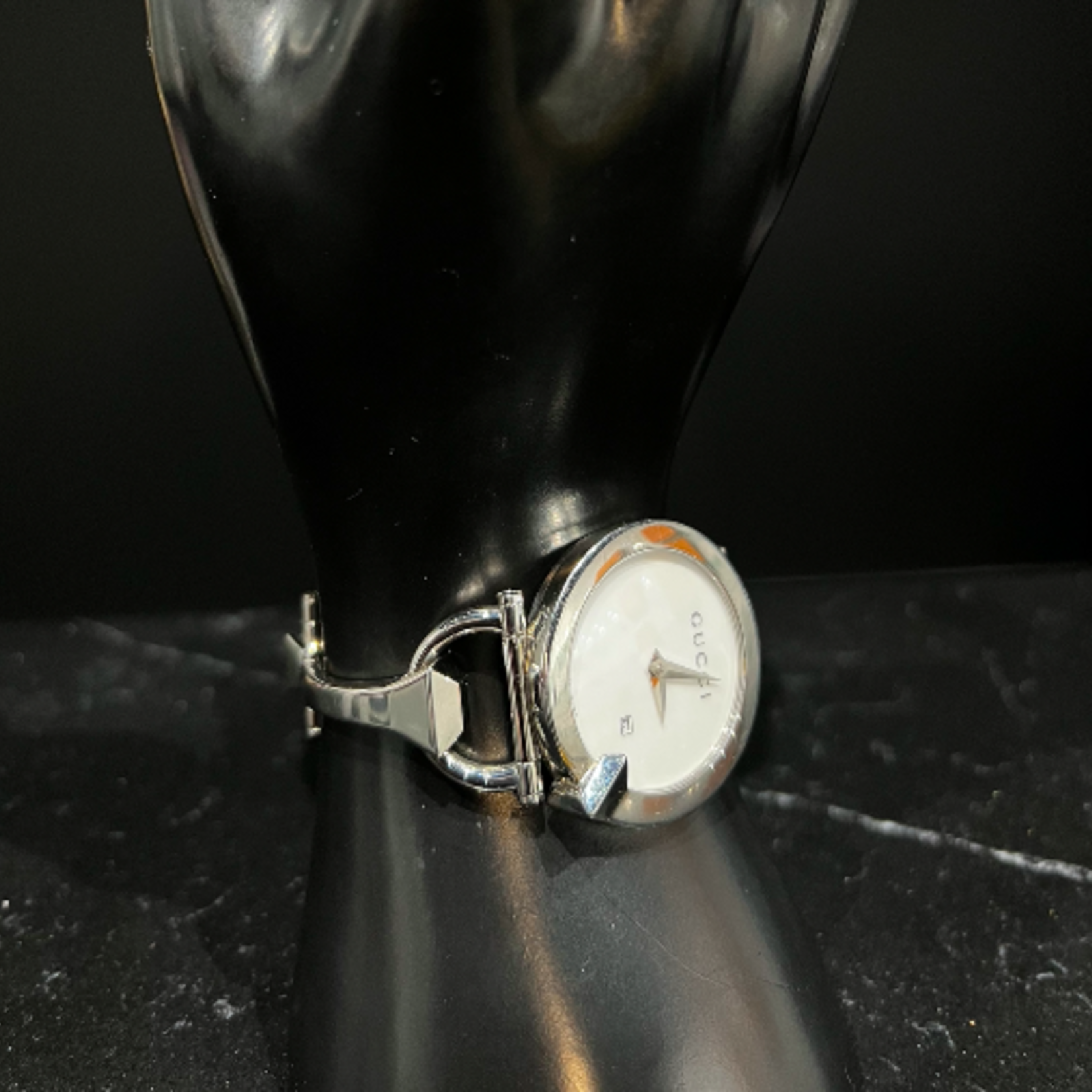 Gucci SOLD - Gucci Lady's Stainless Steel 122.5 Bracelet Watch