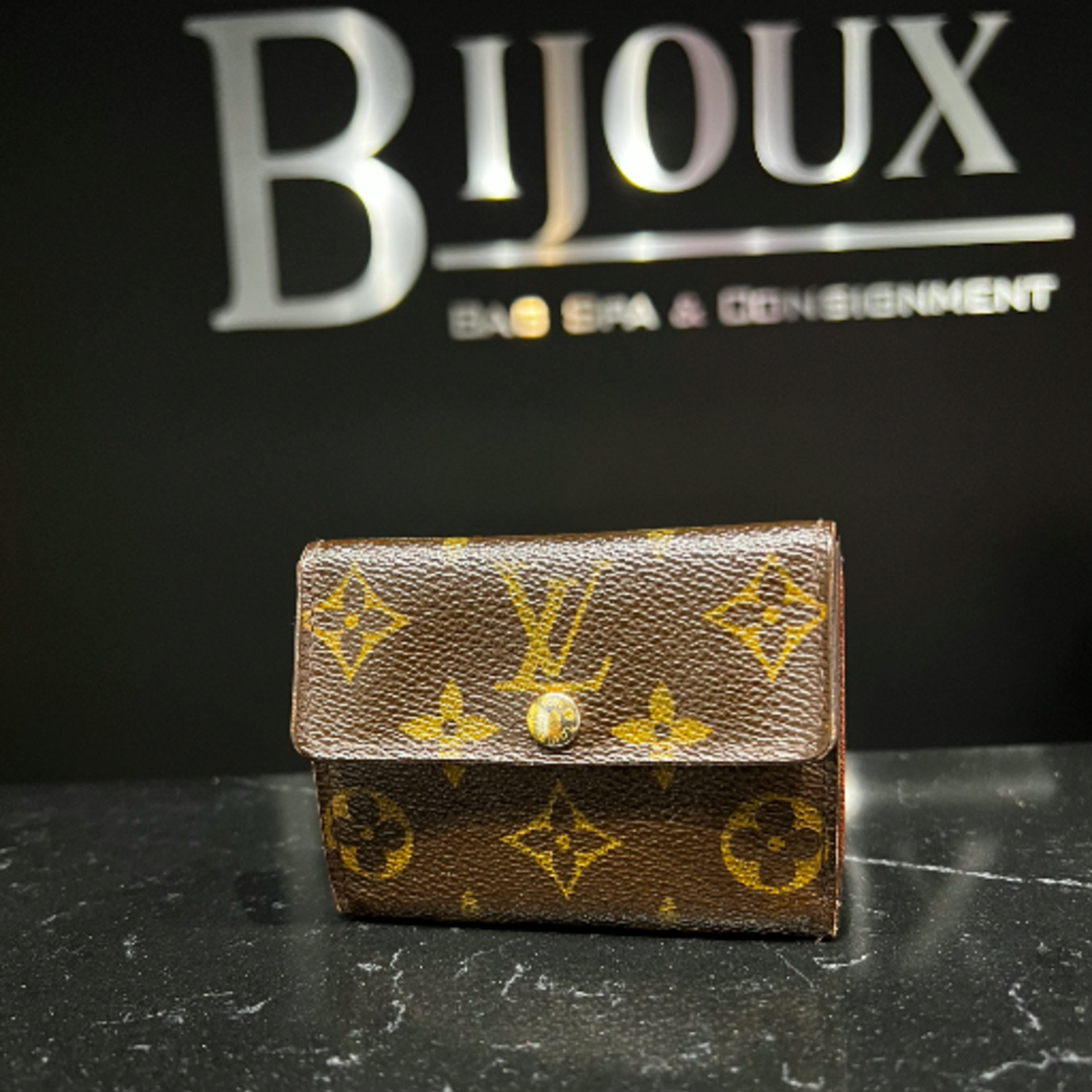 Louis Vuitton SOLD - Louis Vuitton Fold Over Snap Card Holder