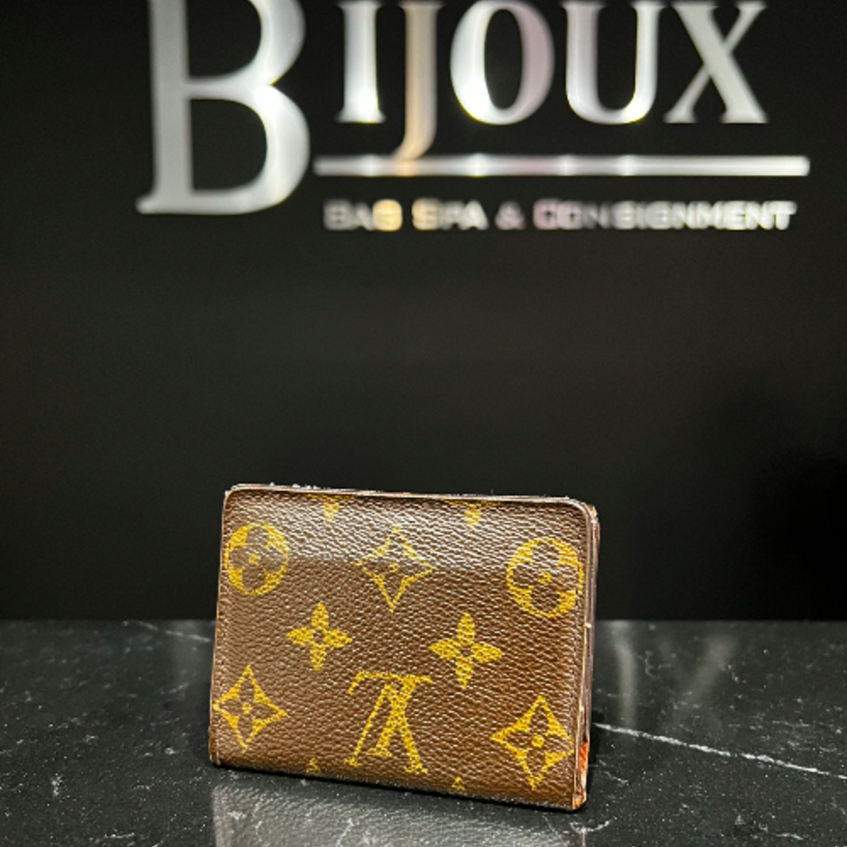 Louis Vuitton SOLD - Louis Vuitton Fold Over Snap Card Holder