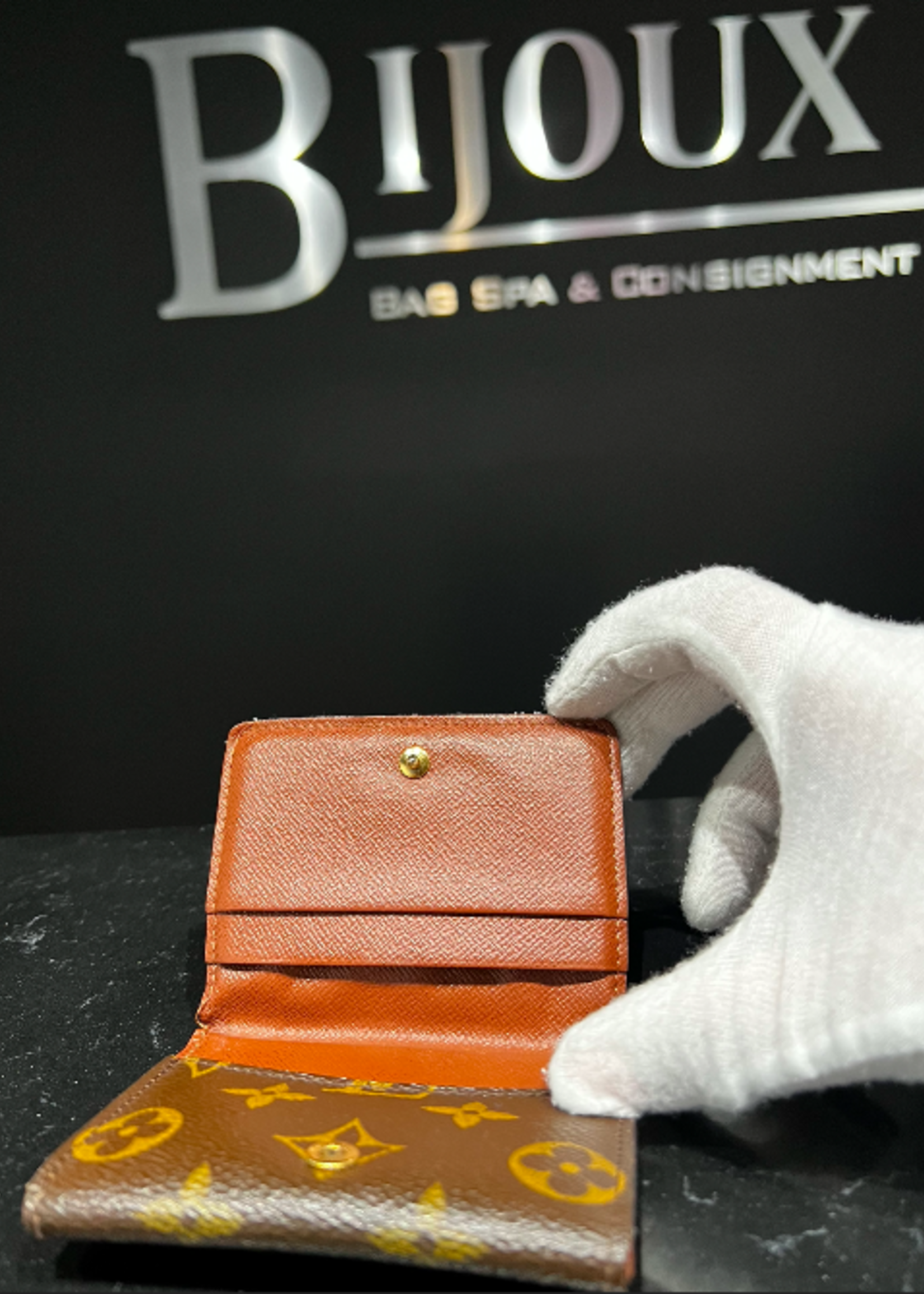 Louis Vuitton SOLD - Louis Vuitton Fold Over Snap Card Holder