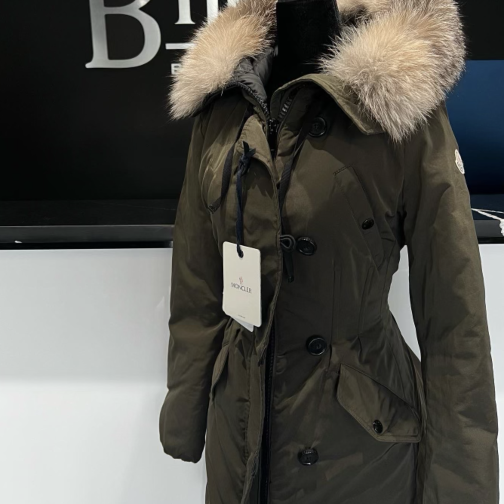 Moncler Parka Olive Green Size 3 Bijoux Bag Spa Consignment