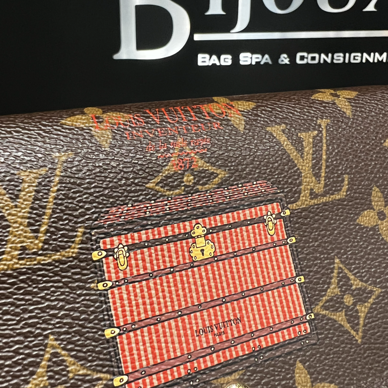 Louis Vuitton SOLD - Louis Vuitton Sarah Wallet