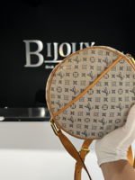 Louis Vuitton Mini Loop - Bijoux Bag Spa & Consignment