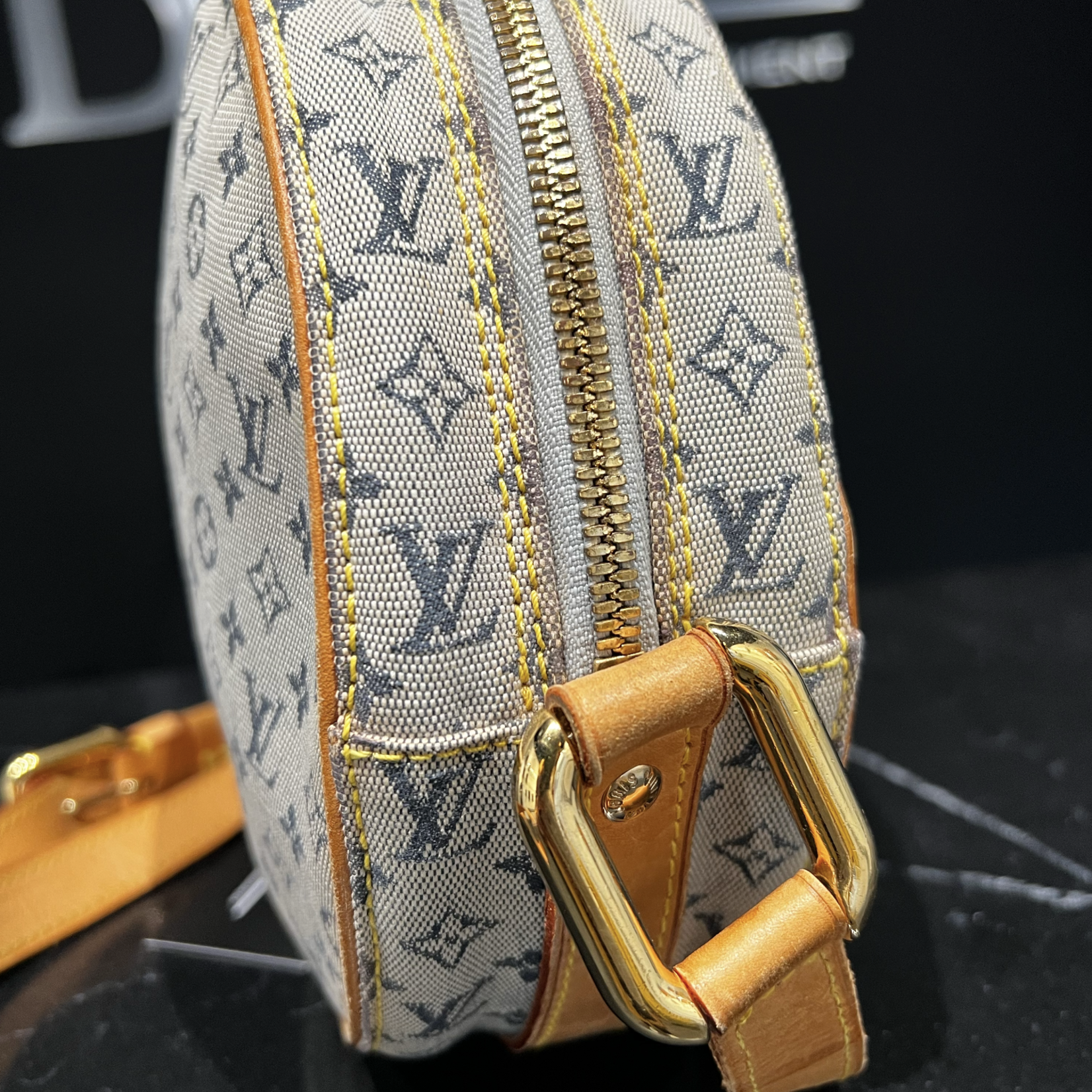 Louis Vuitton SOLD - Louis Vuitton Mini Lin GM