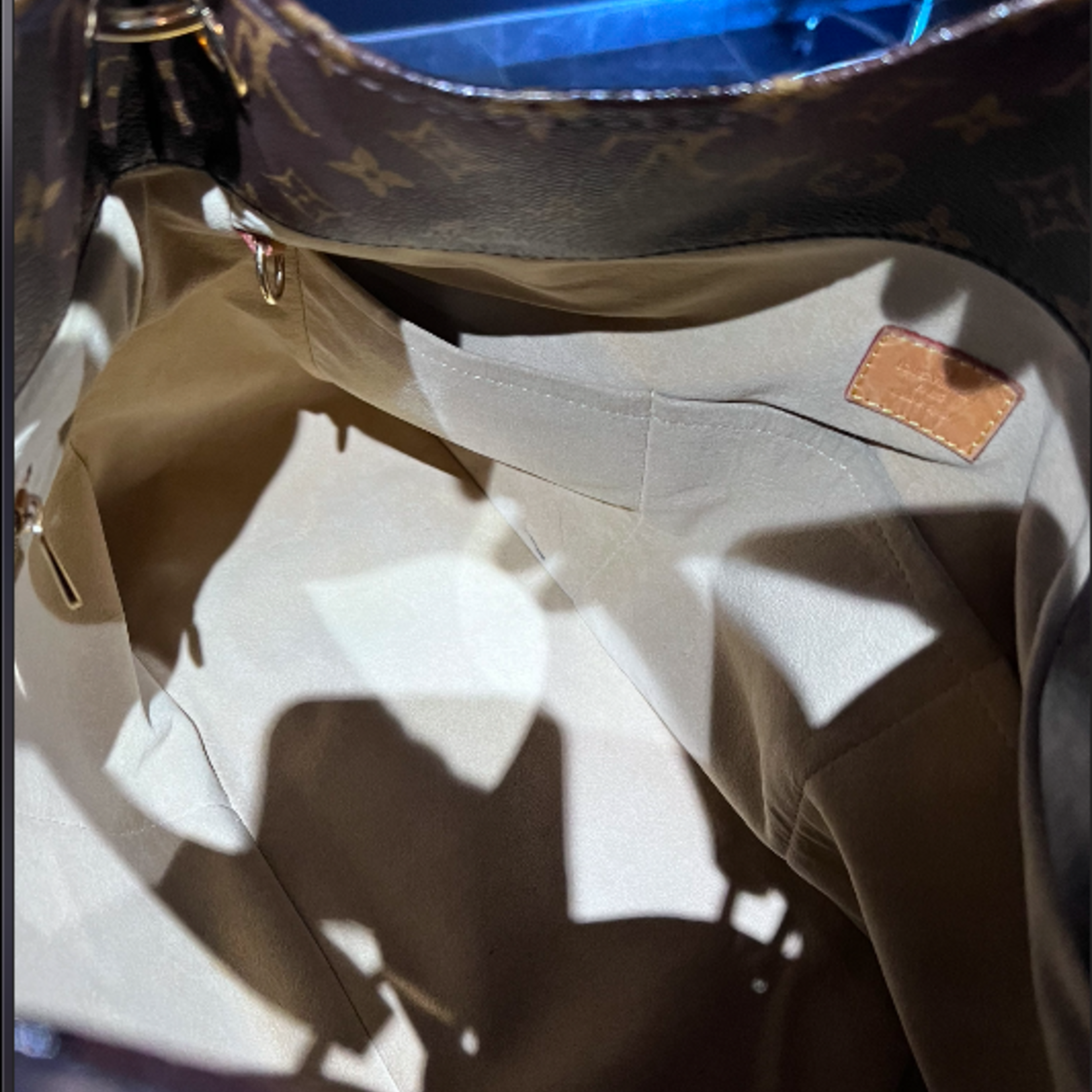 Louis Vuitton SOLD - Louis Vuitton Monogram Artsy