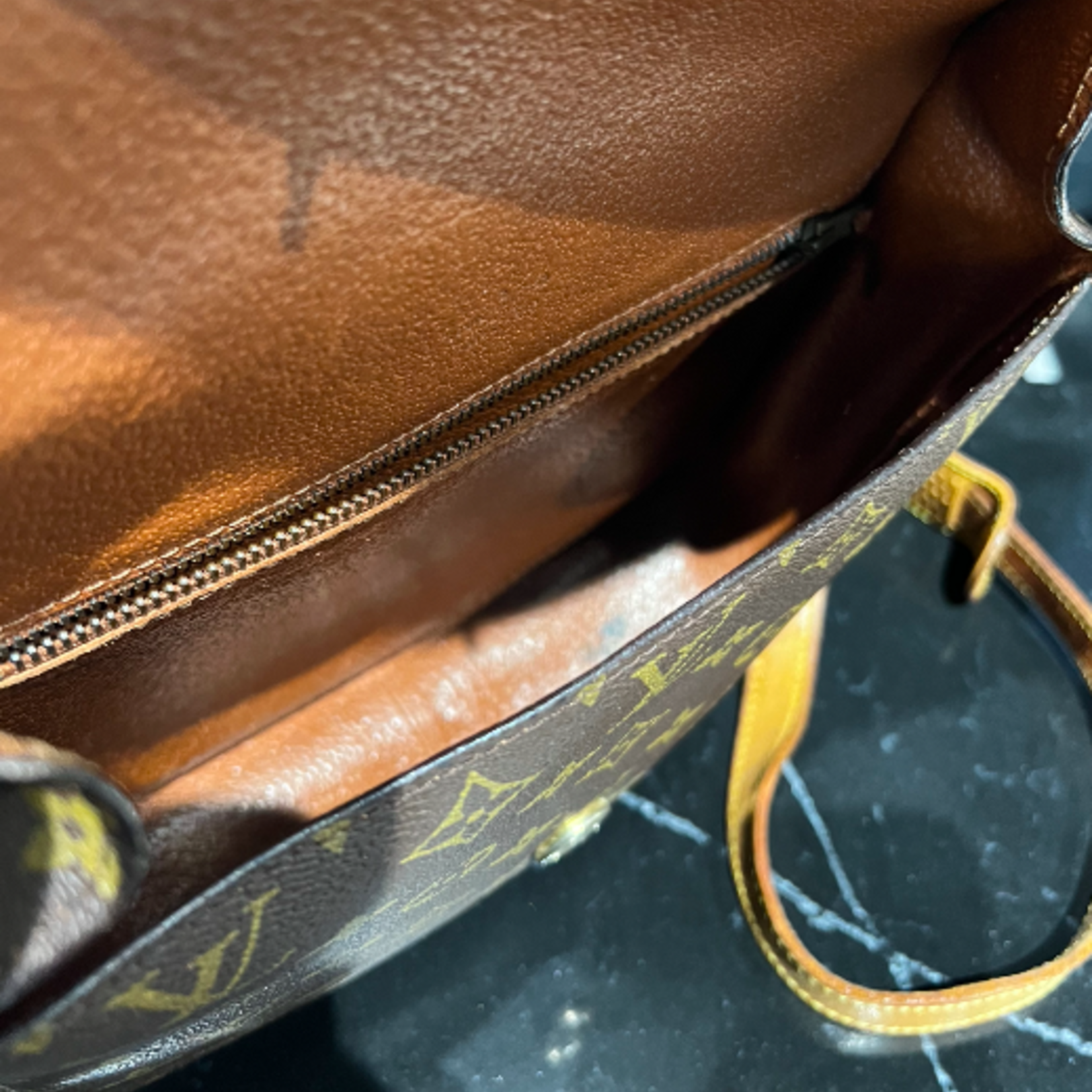 Louis Vuitton SOLD - Louis Vuitton Saint Cloud GM