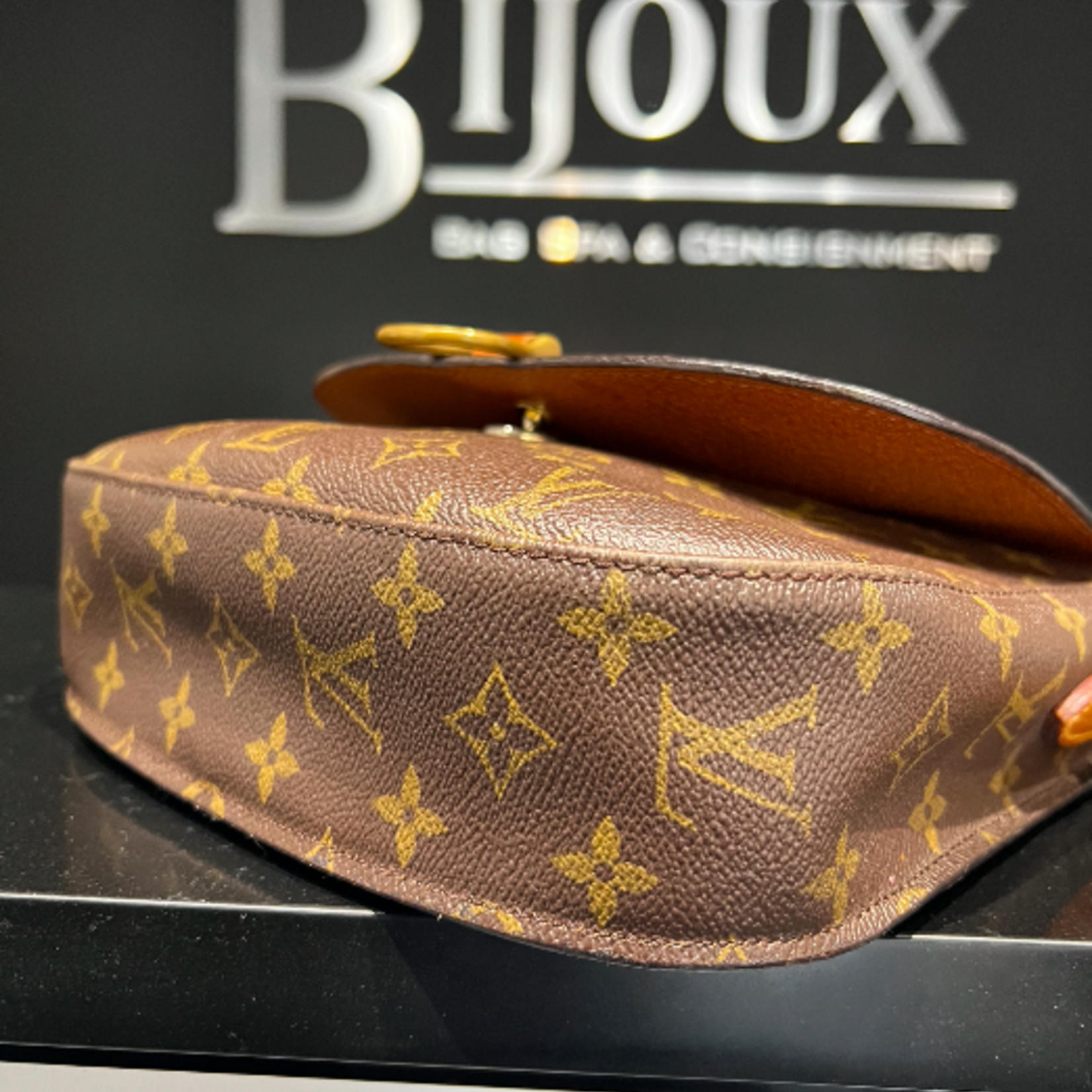 Louis Vuitton SOLD - Louis Vuitton Saint Cloud GM