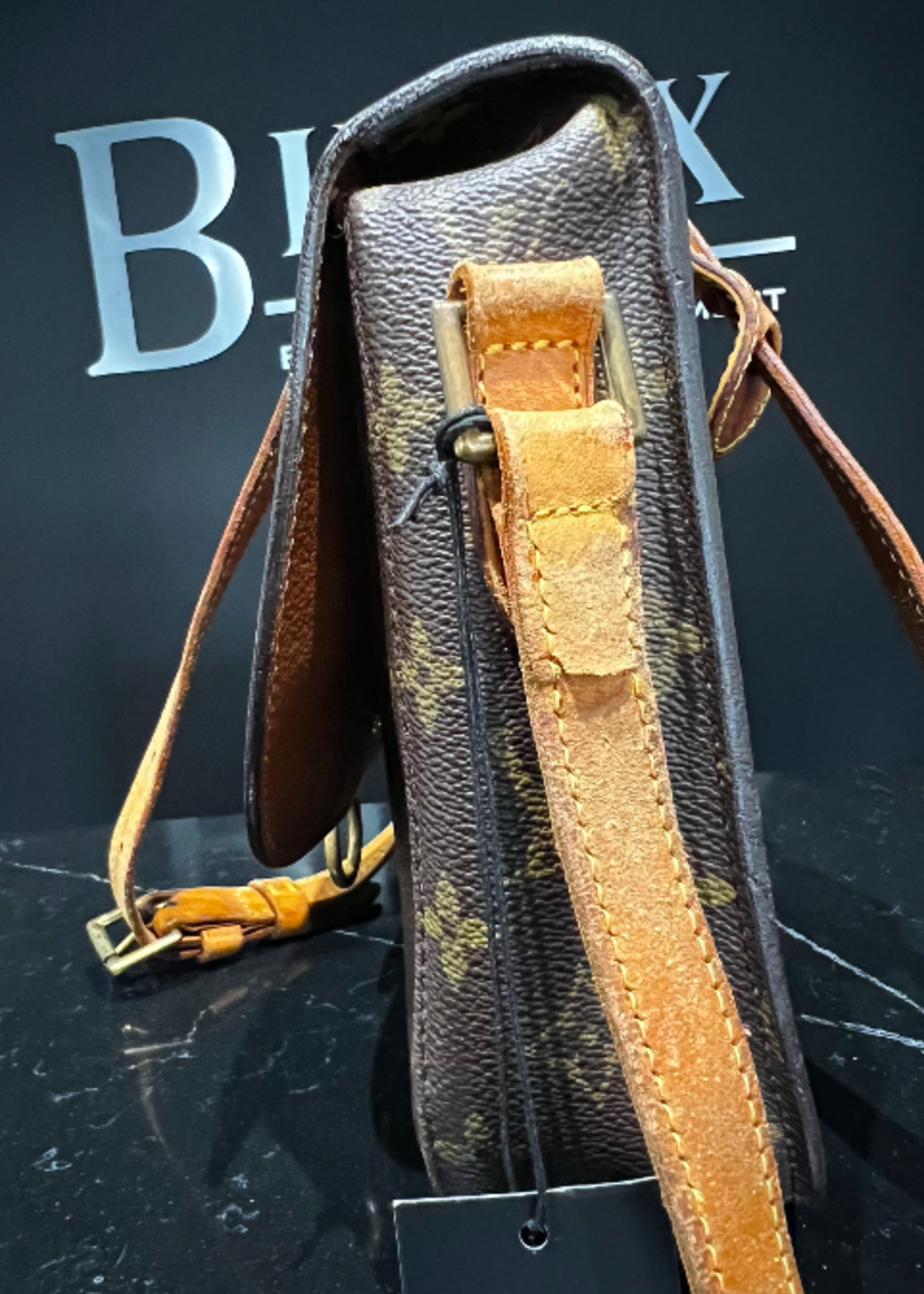 Louis Vuitton SOLD - Louis Vuitton Saint Cloud GM