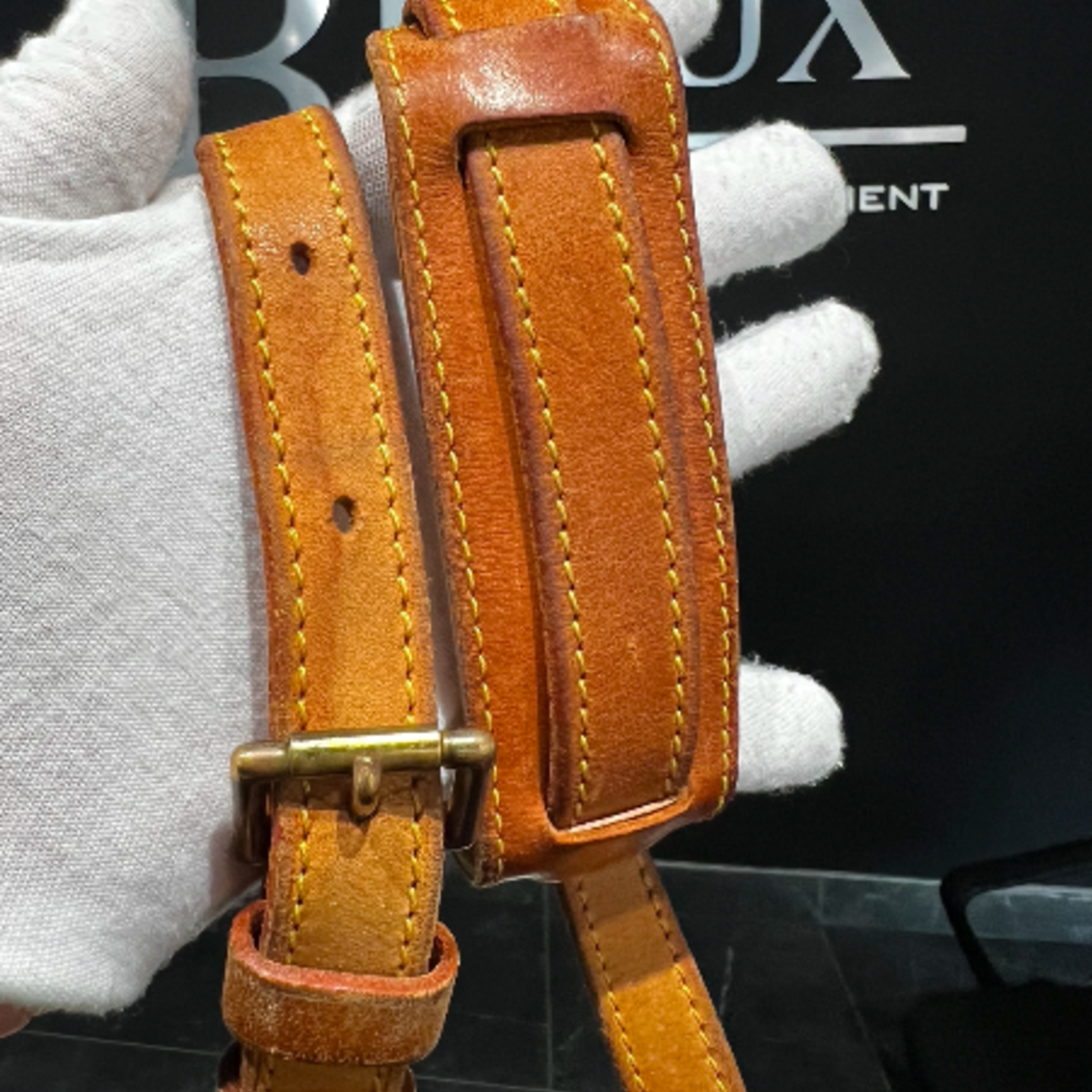 Louis Vuitton SOLD - Louis Vuitton Saint Cloud GM