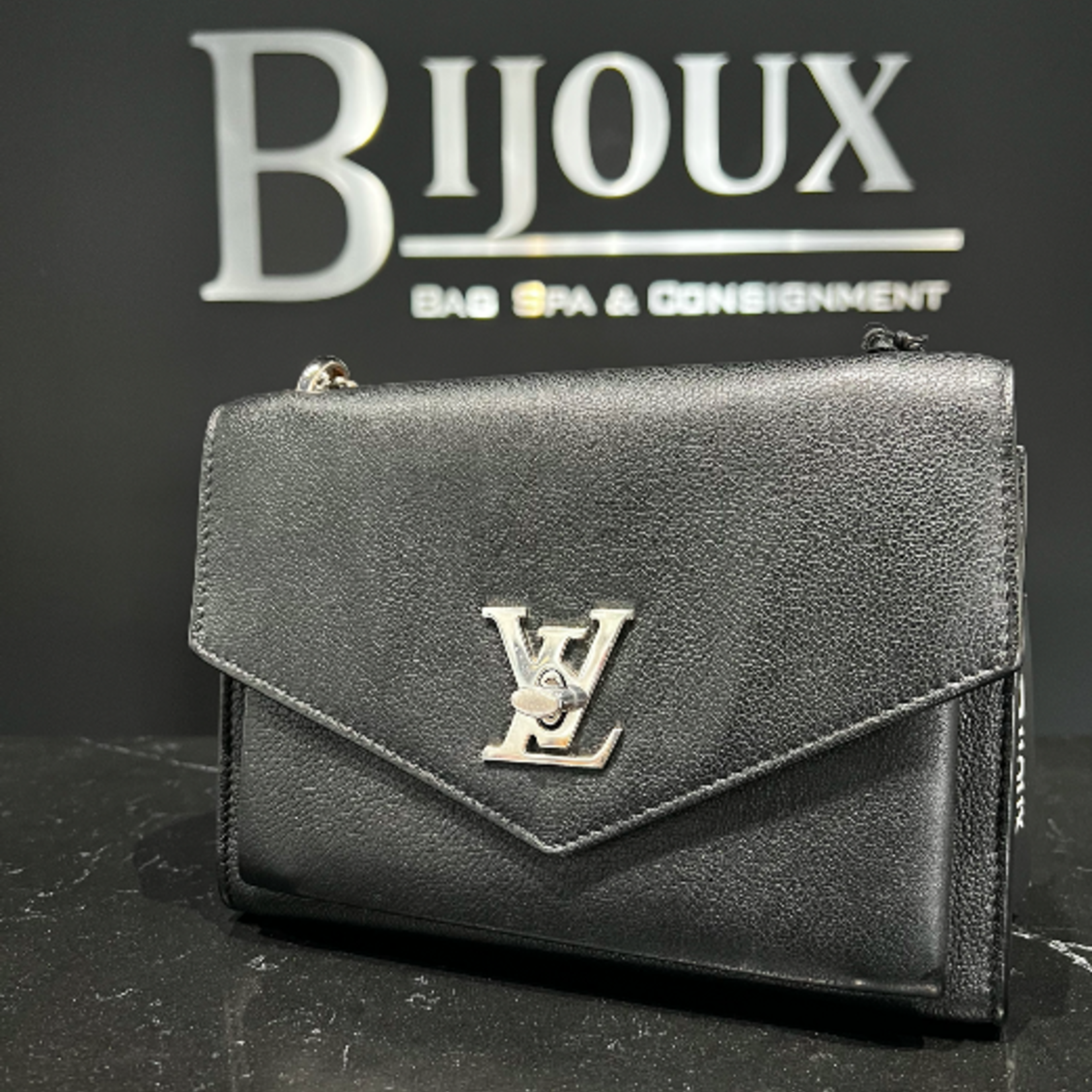 Louis Vuitton SOLD - Louis Vuitton Lock Me Chain