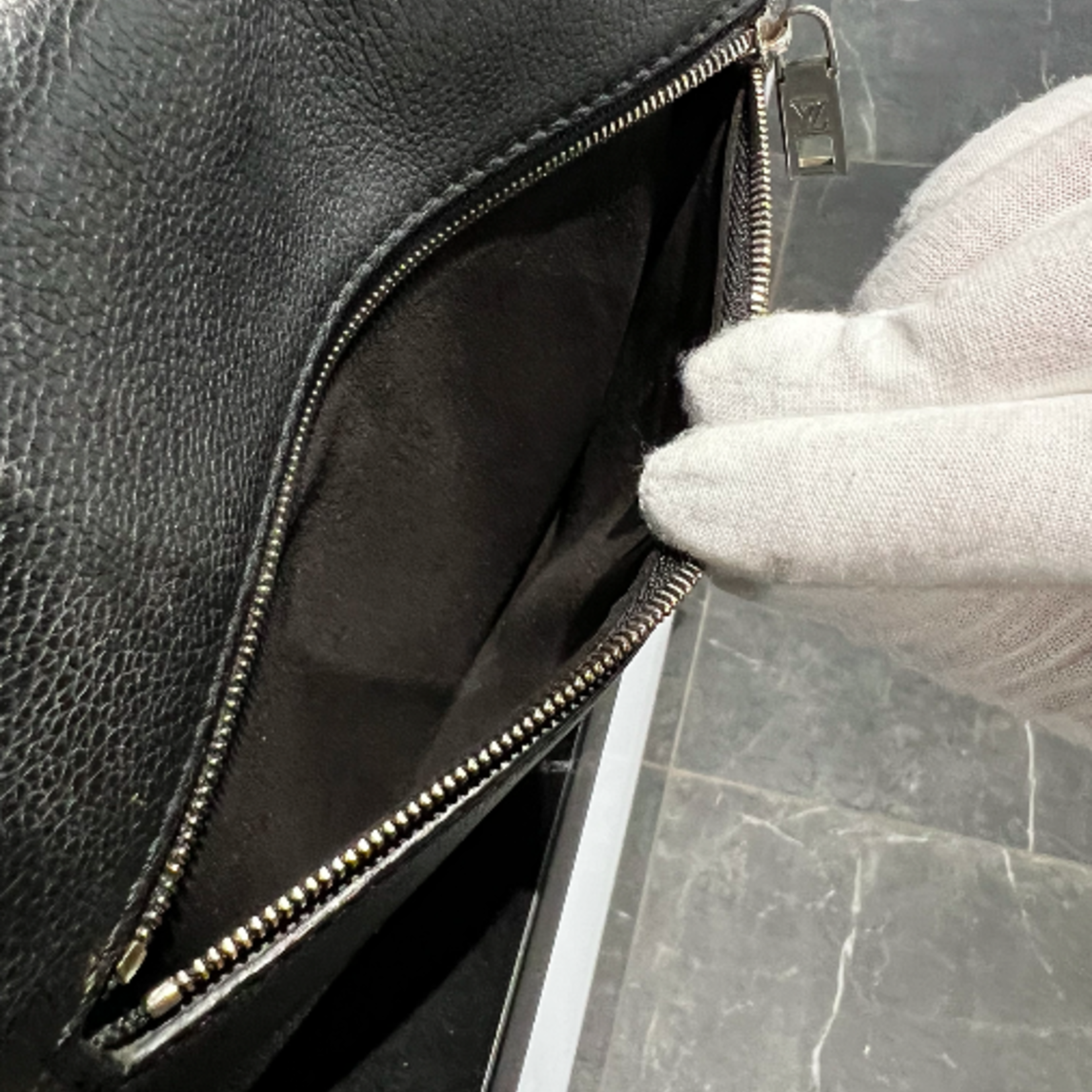 Louis Vuitton SOLD - Louis Vuitton Lock Me Chain