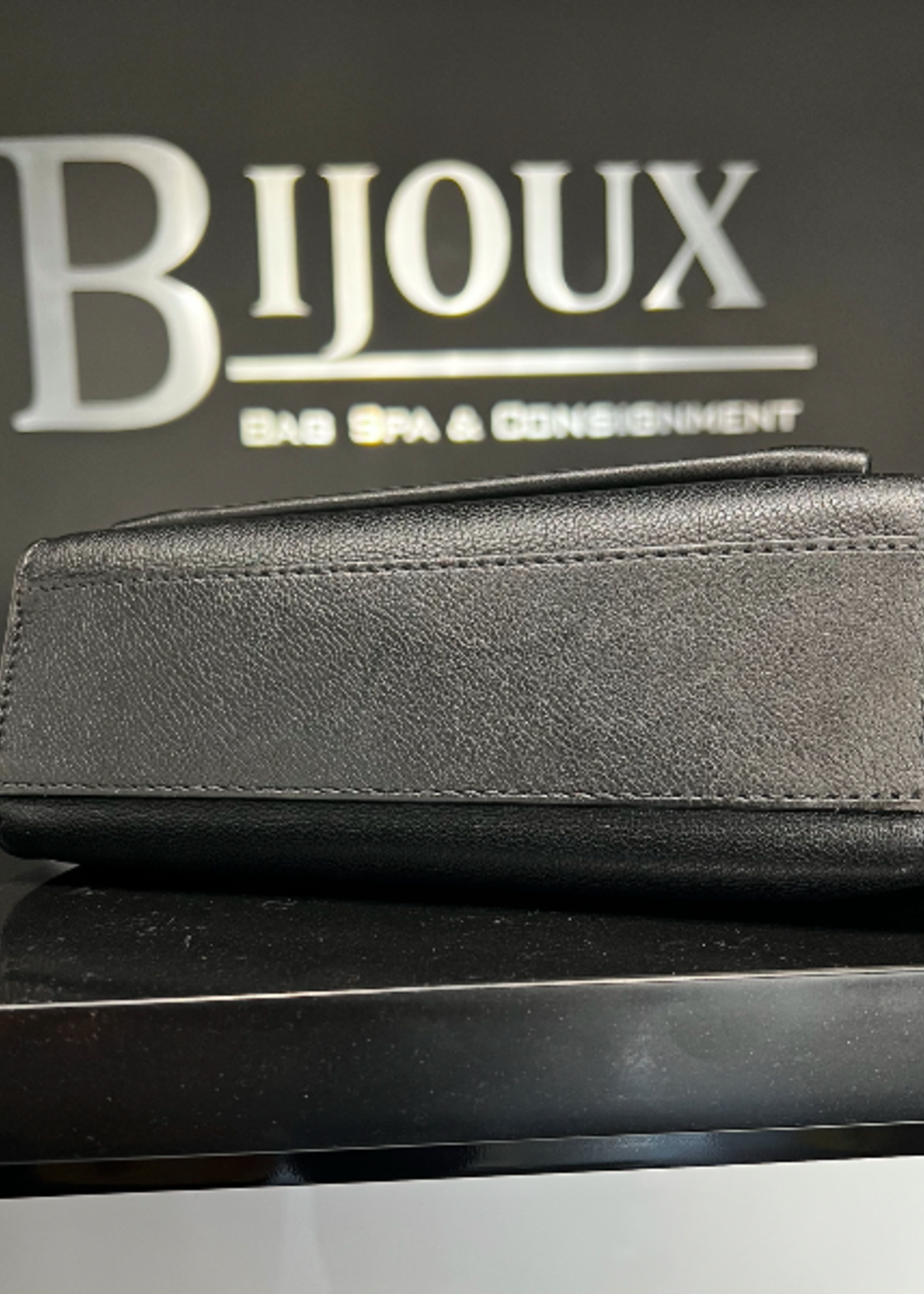 Louis Vuitton SOLD - Louis Vuitton Lock Me Chain